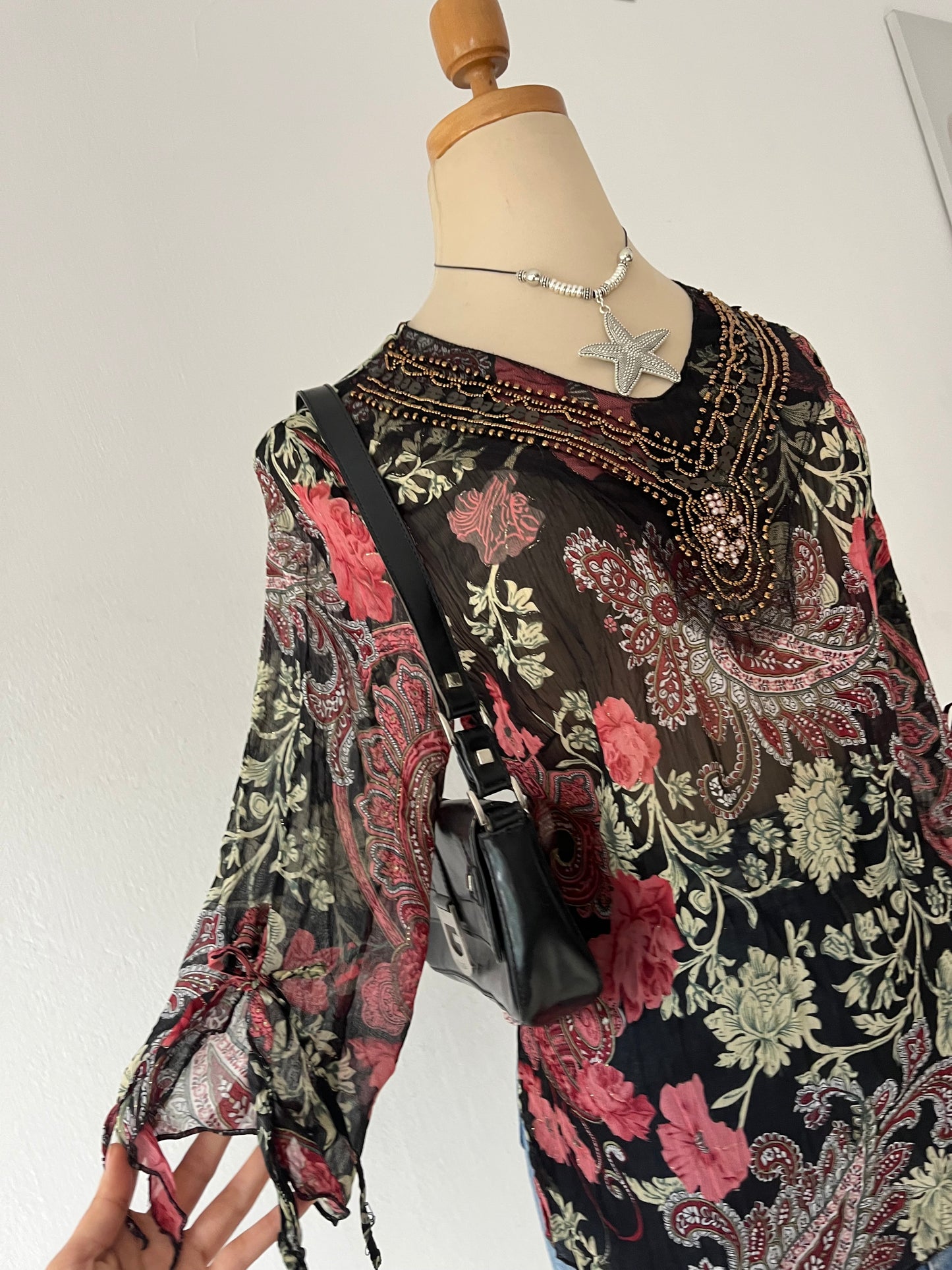 Boho chic blouse