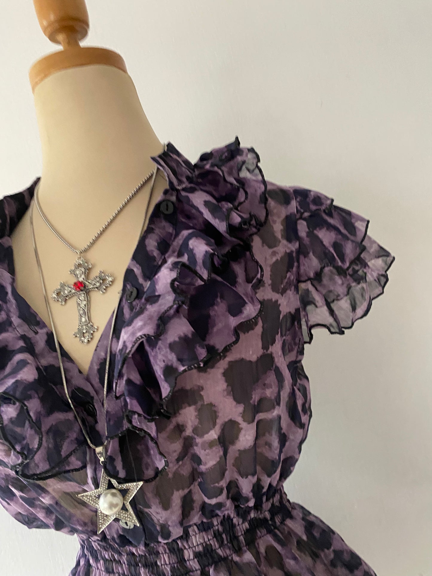 Cheetah print blouse~ Size M