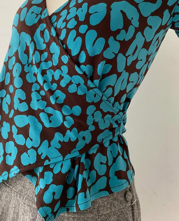 Animal print top 🦢