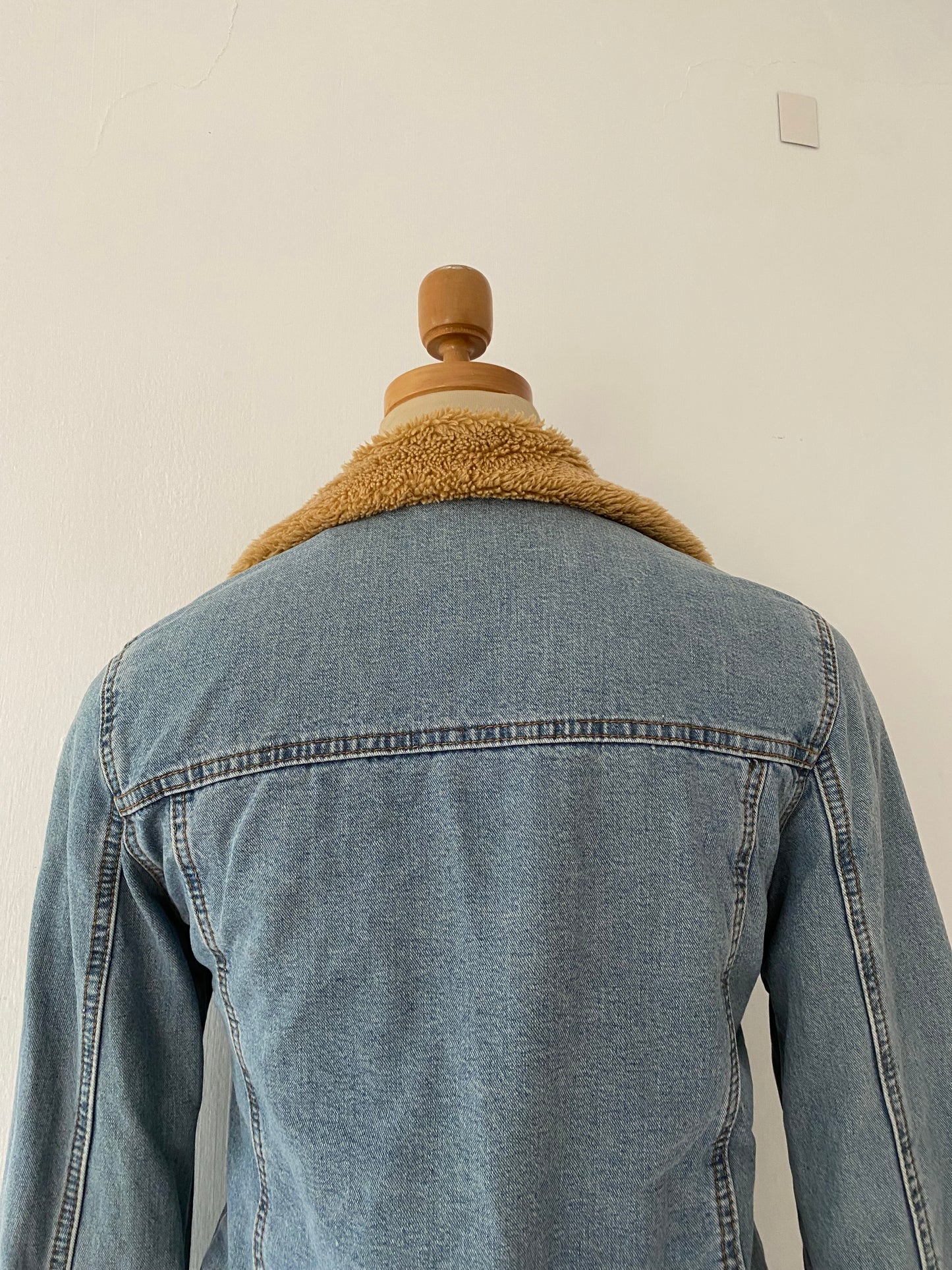 Jean jacket with warm lining