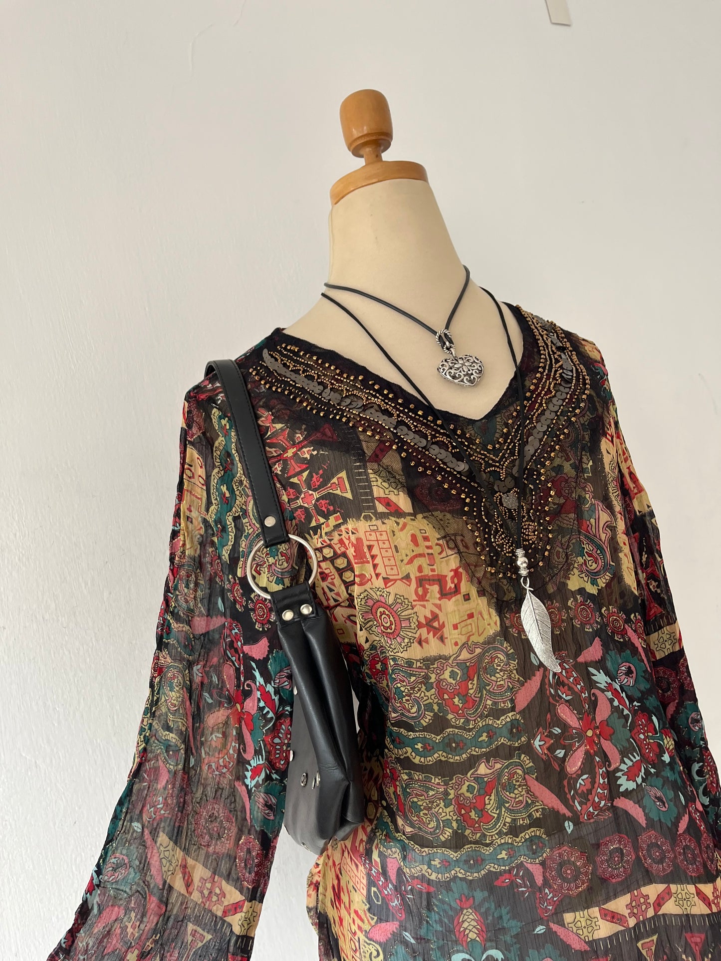 Boho chic blouse