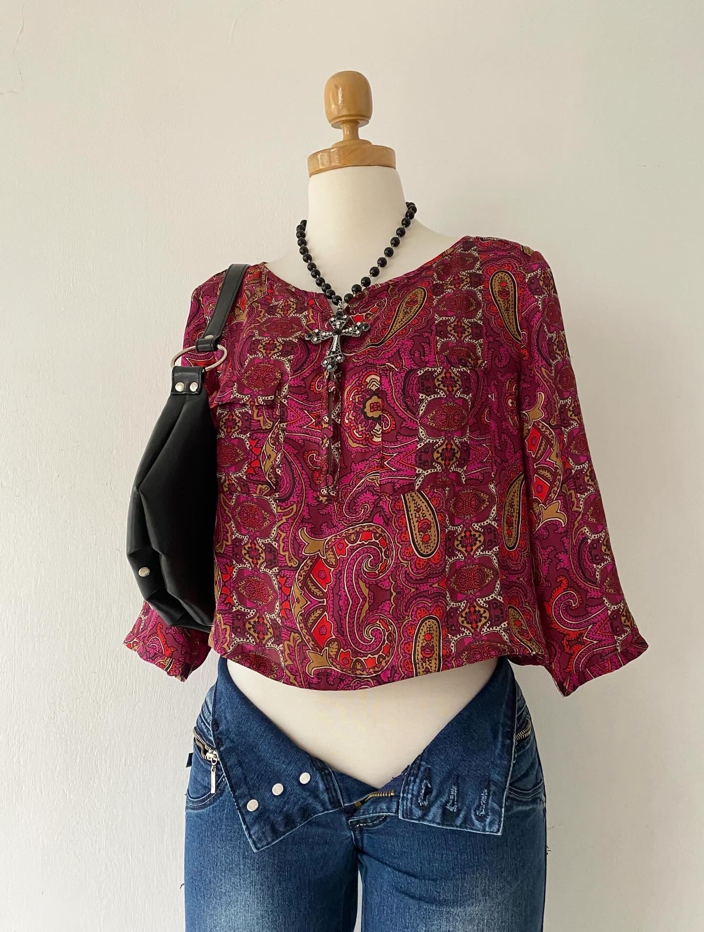 Bohemian waist-high blouse