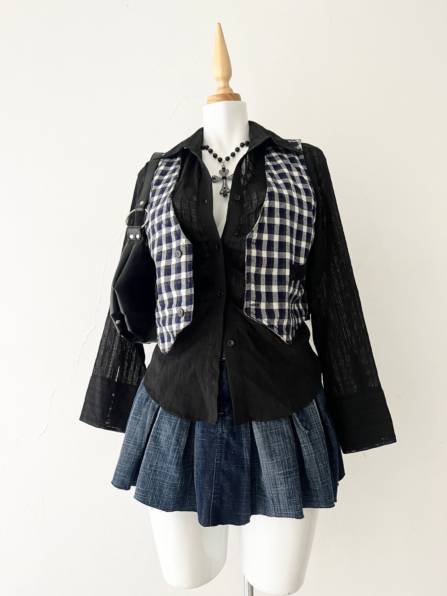 Reversible vest -size M