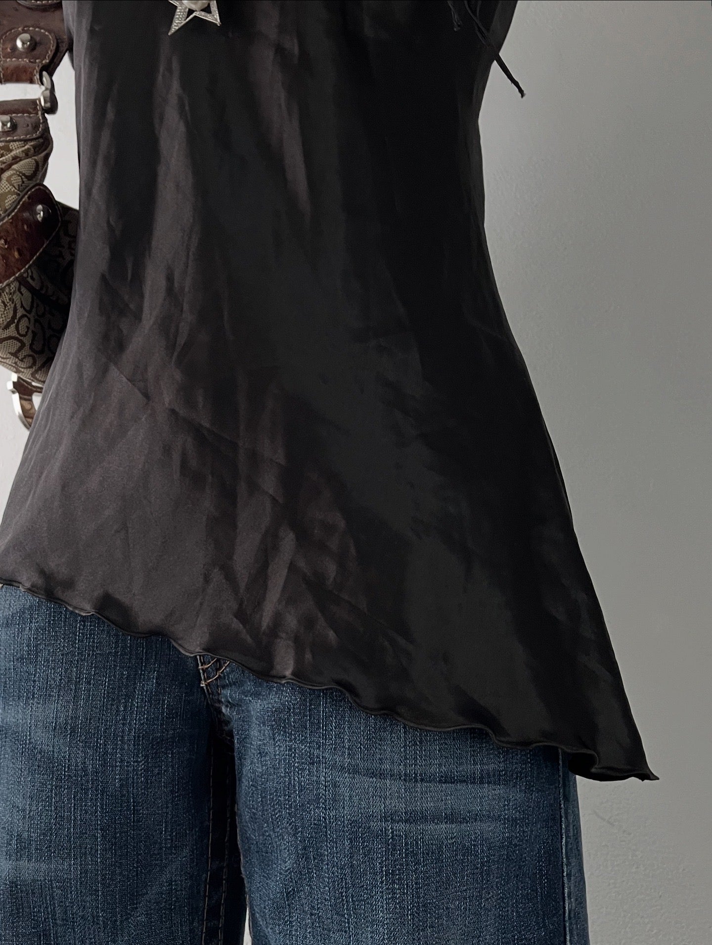 Adorable asymmetrical top