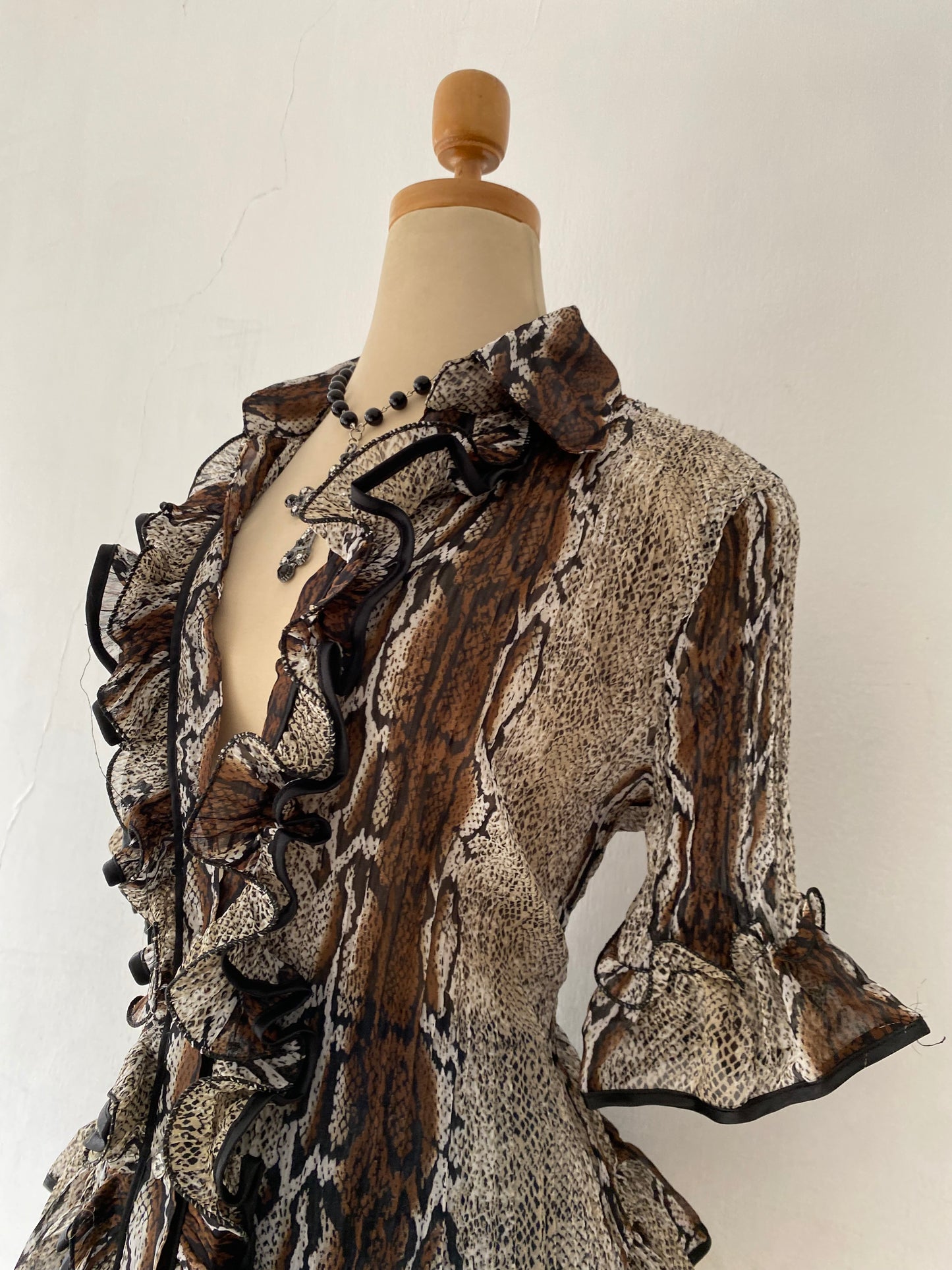 Phyton print blouse