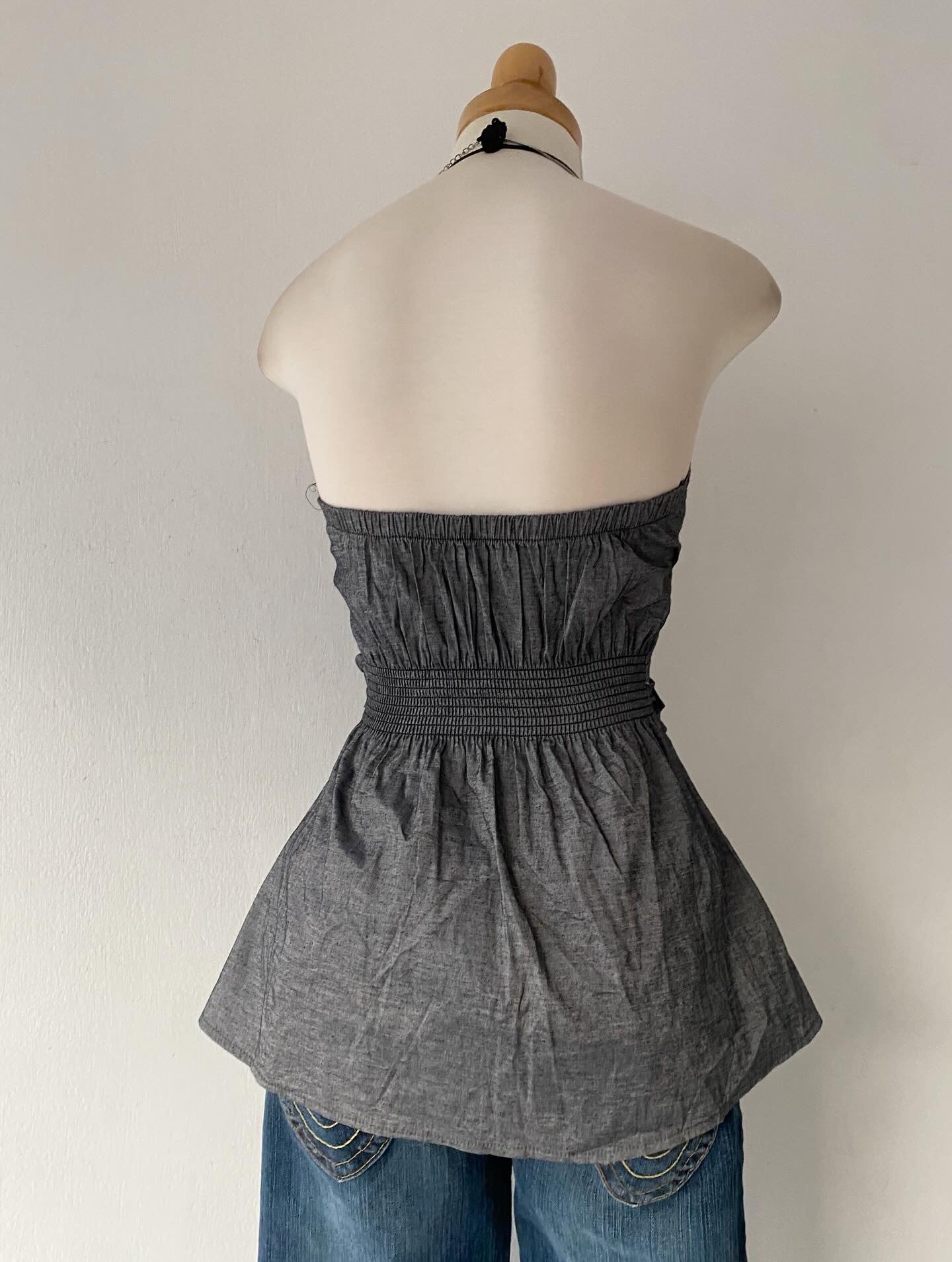 Gray grunge top with belt