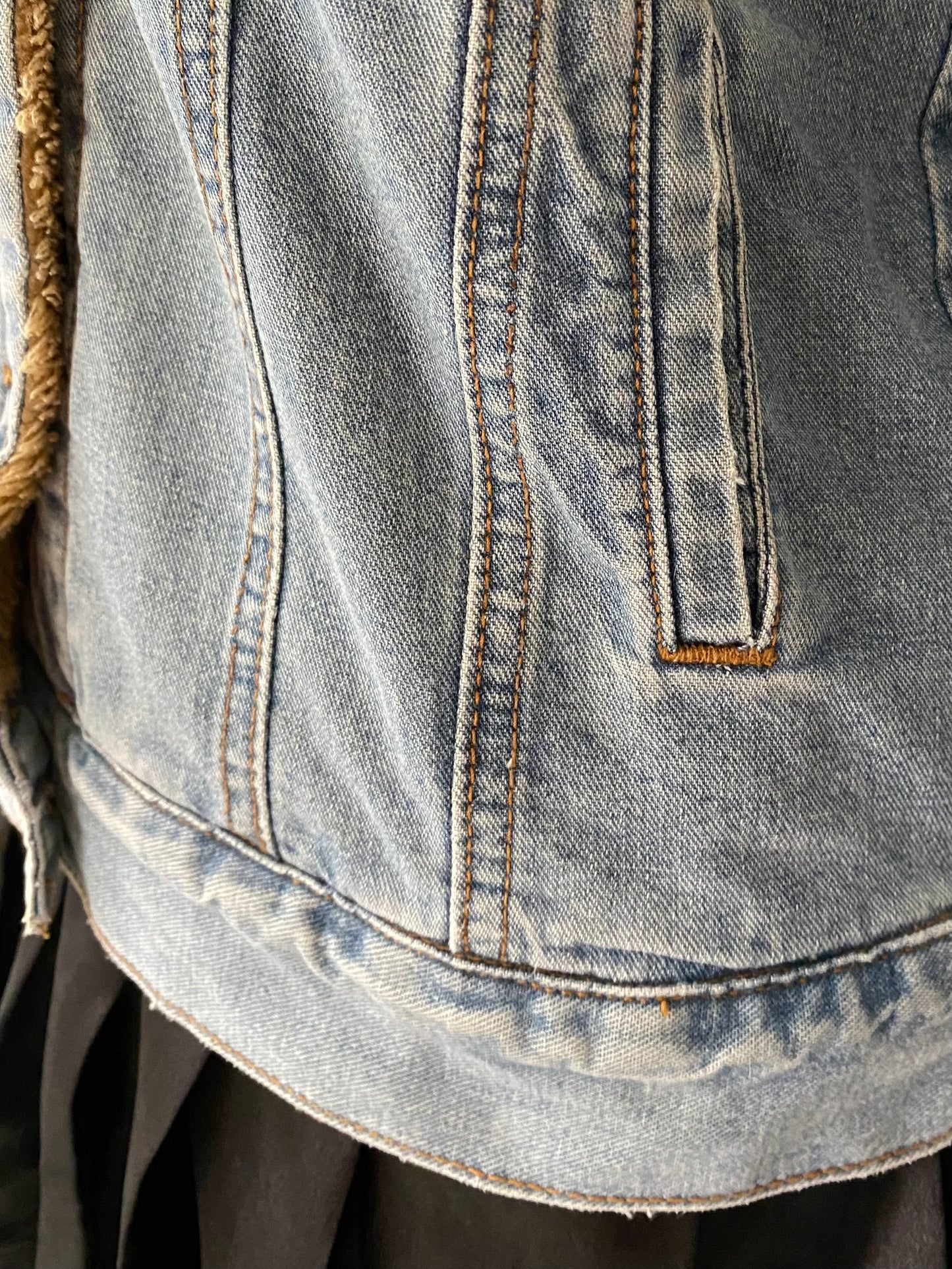 Jean jacket with warm lining