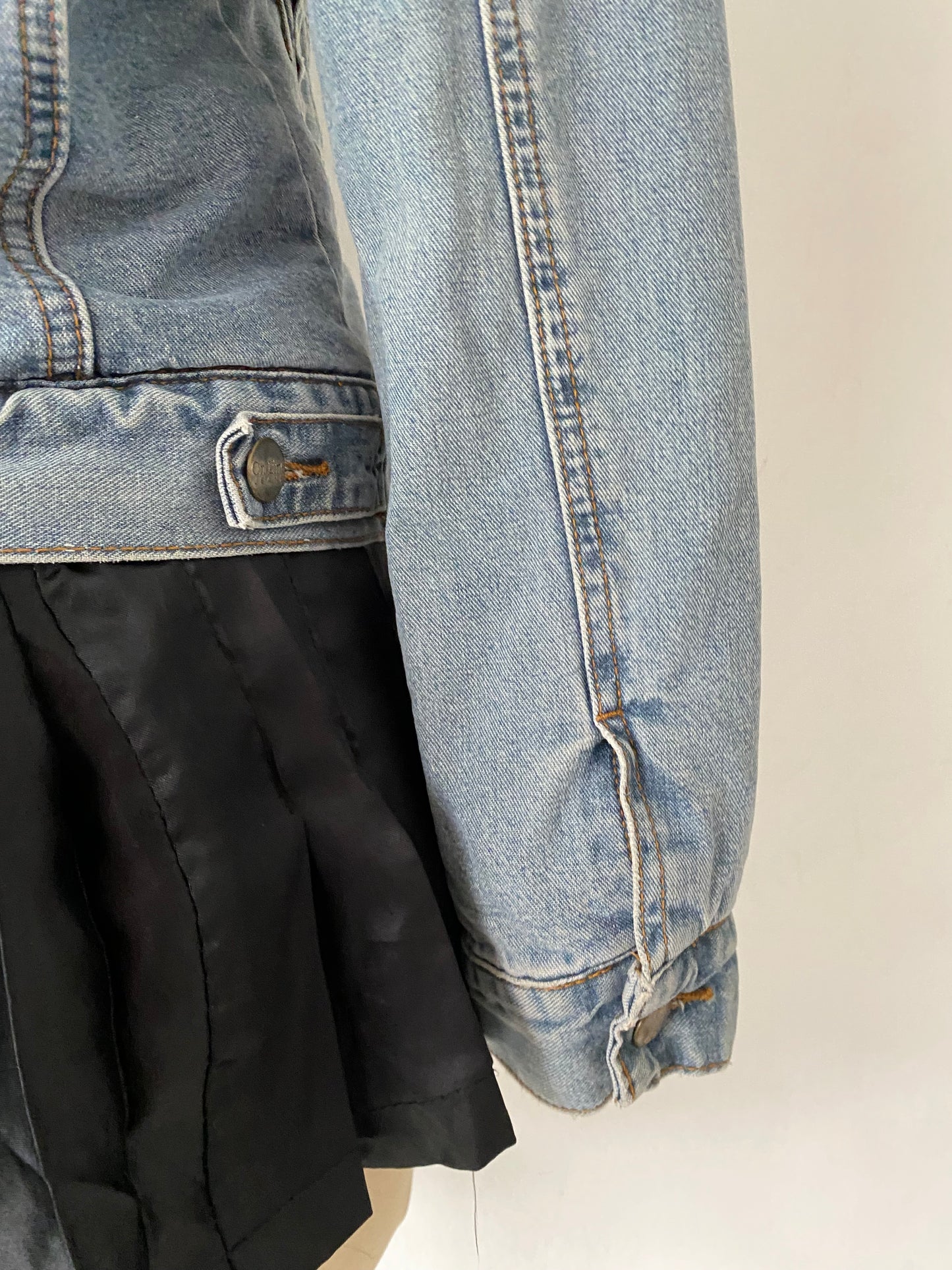 Jean jacket with warm lining