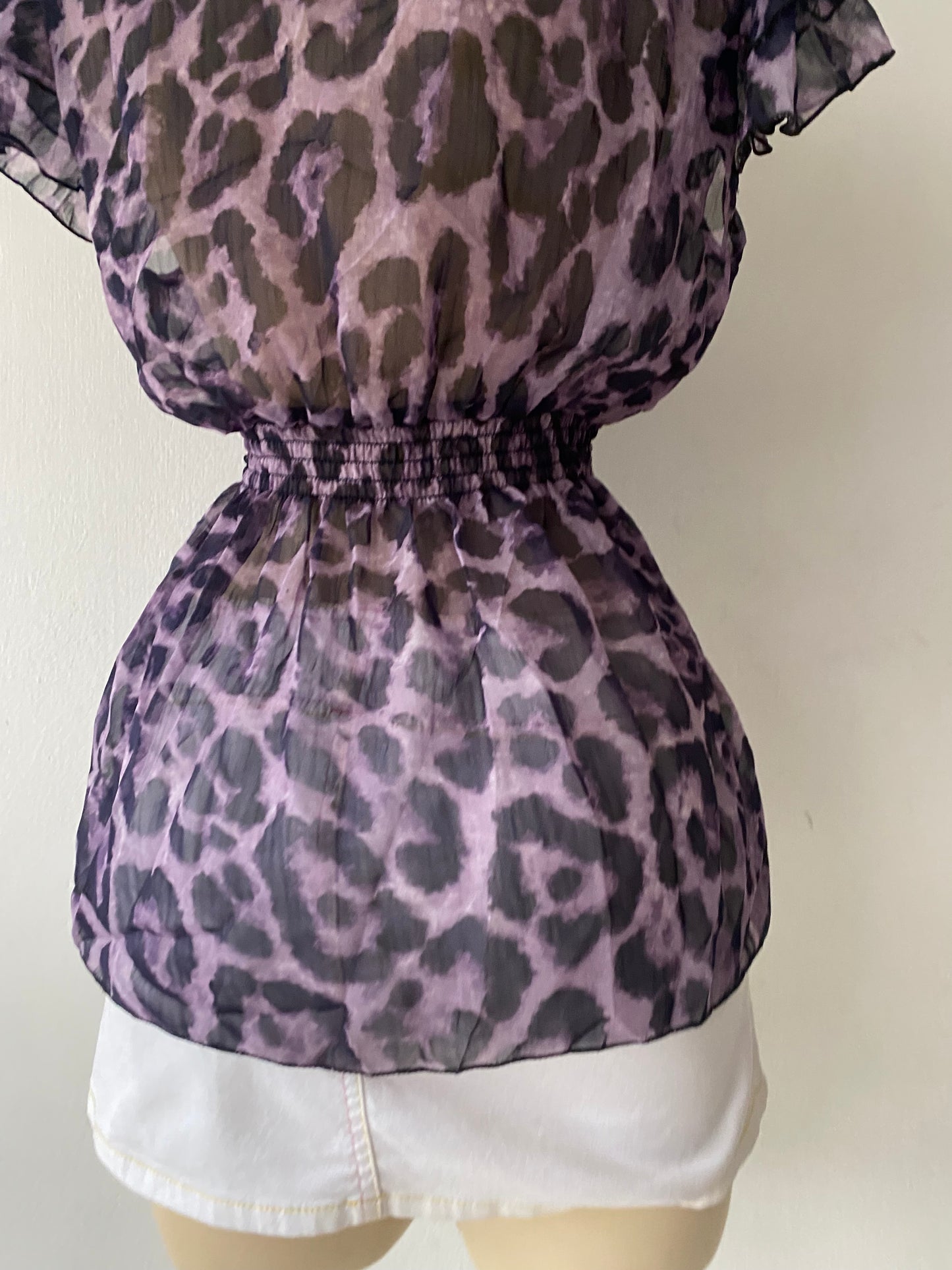 Cheetah print blouse~ Size M