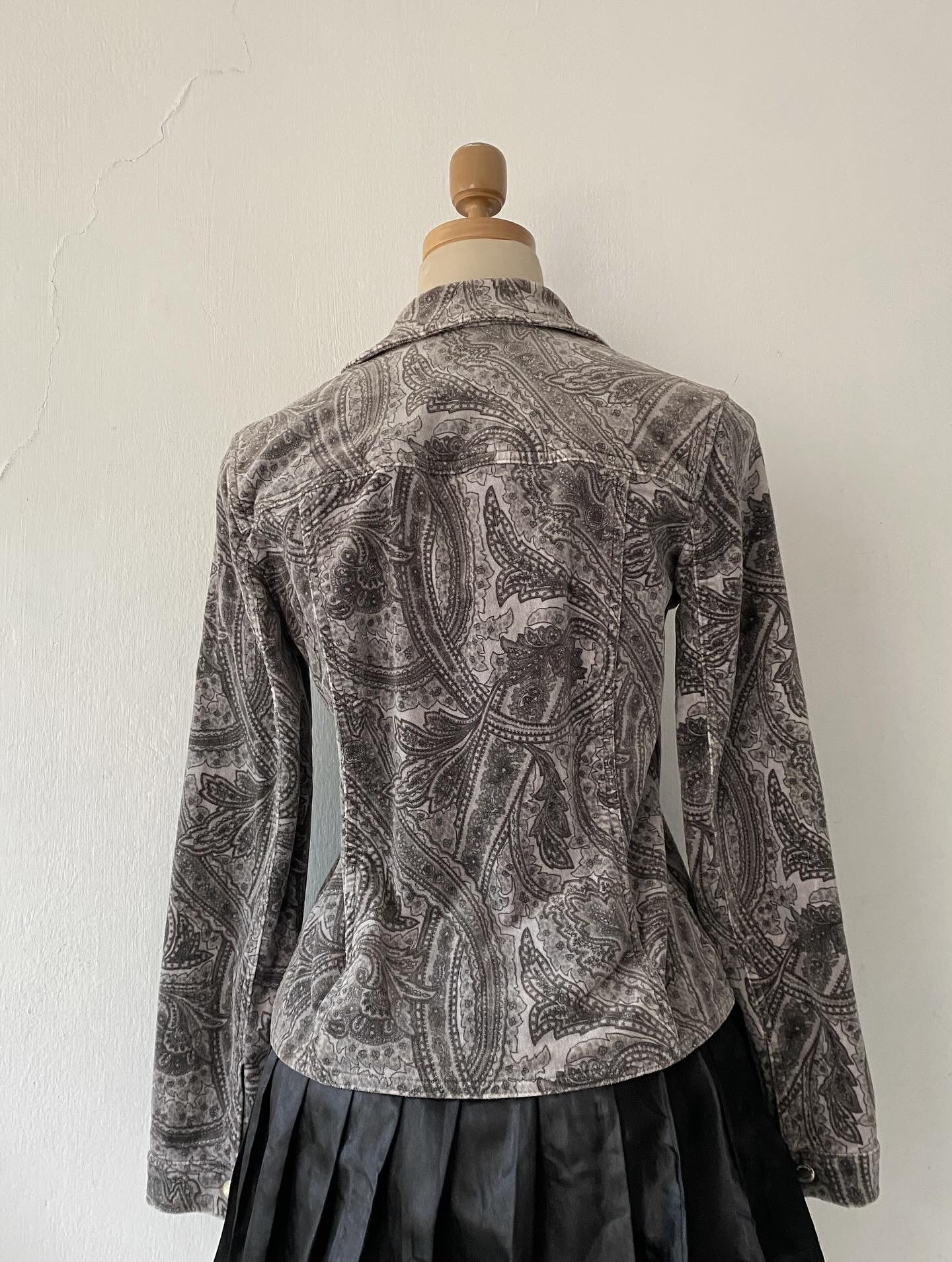 Pana jacket with gray designs