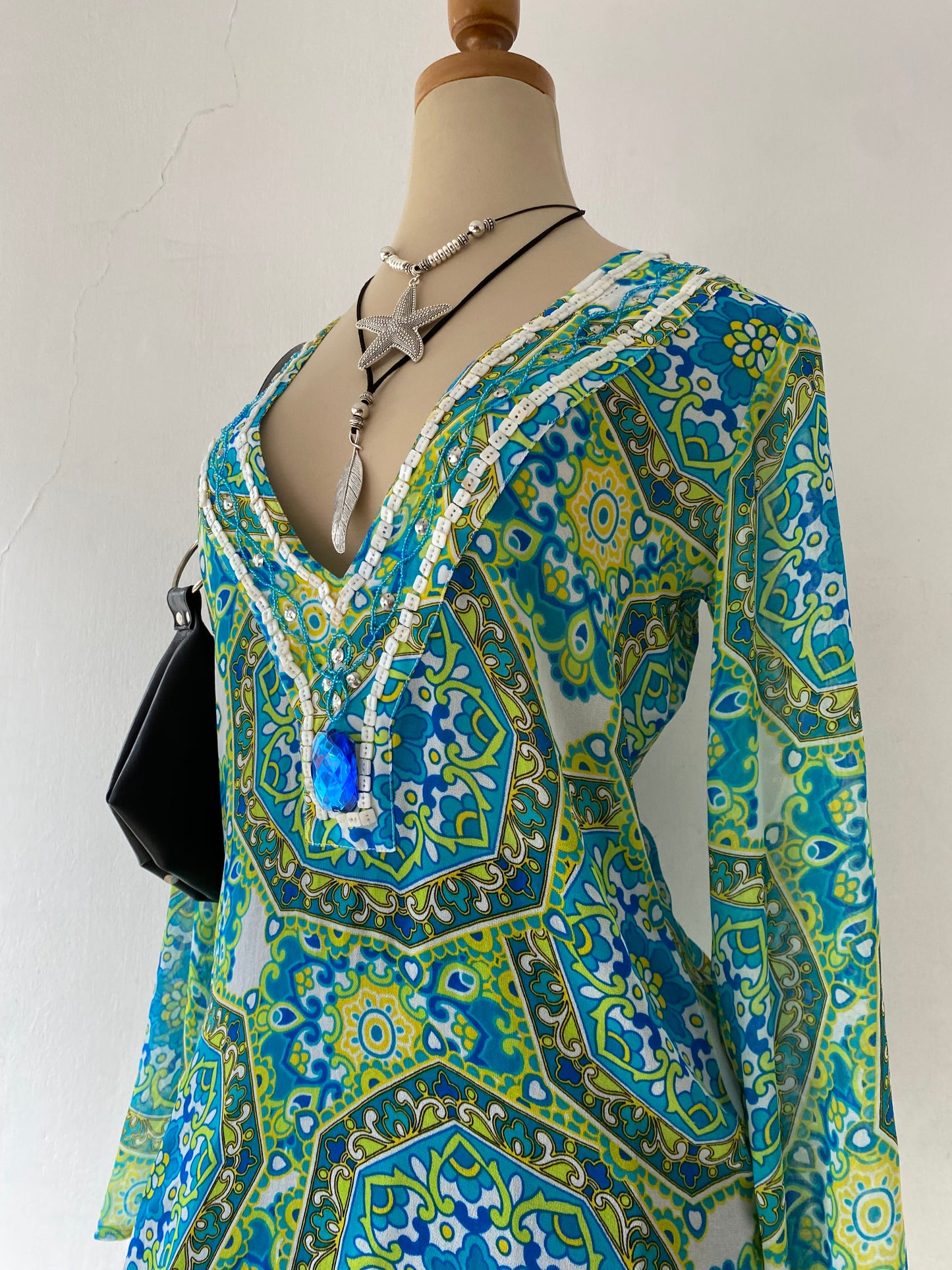 Boho chic blouse