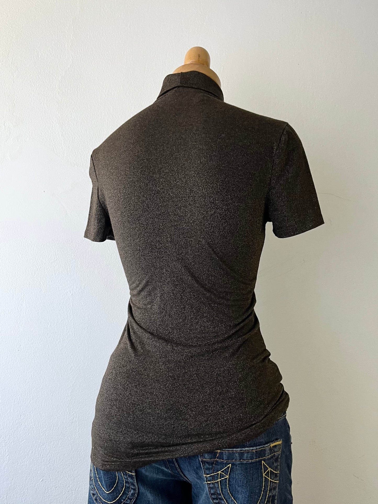 Iconic iridescent top