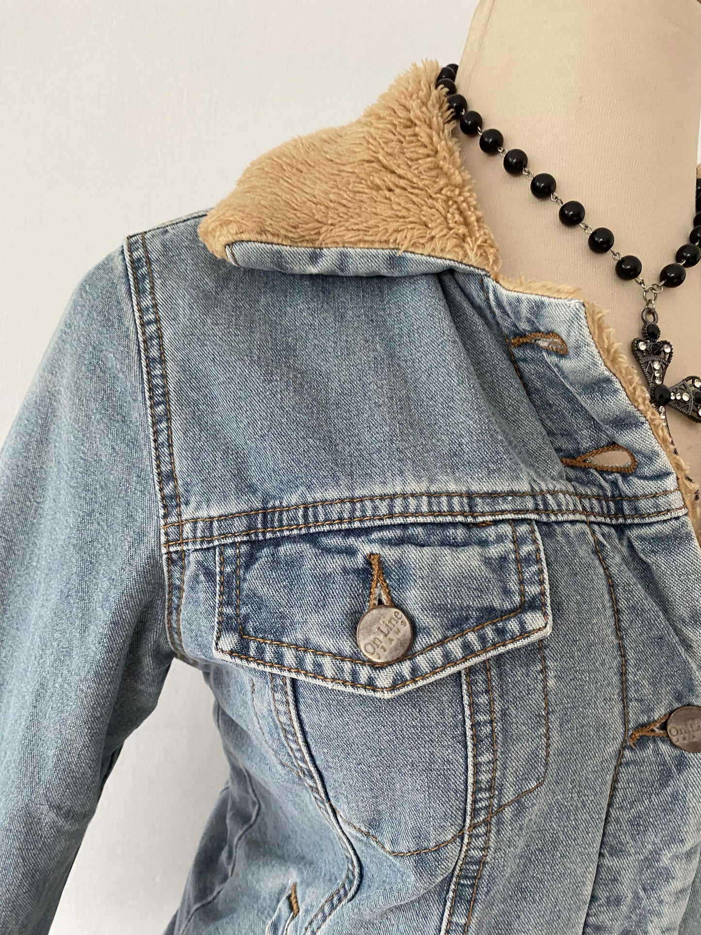 Jean jacket with warm lining
