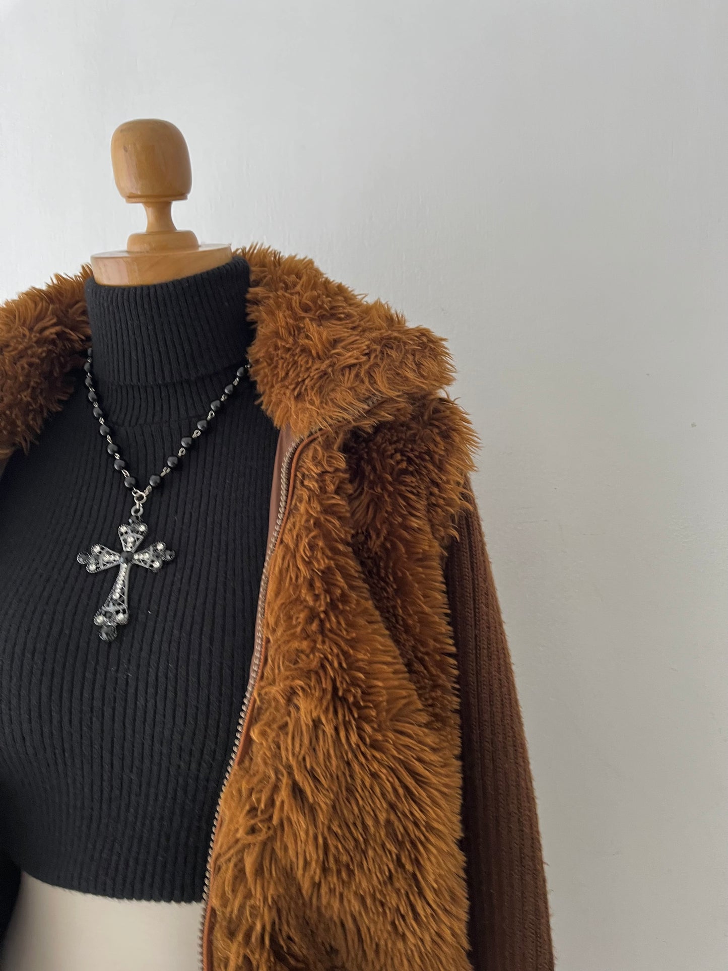 Brown jacket with plush and wool