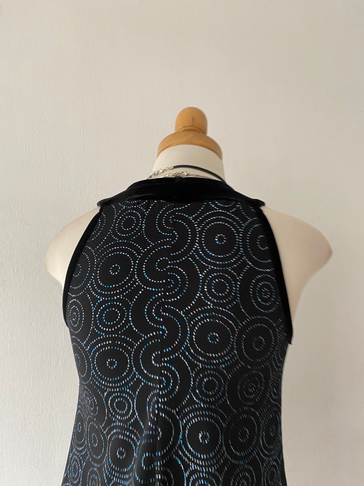 Black top with glitter~ Size S
