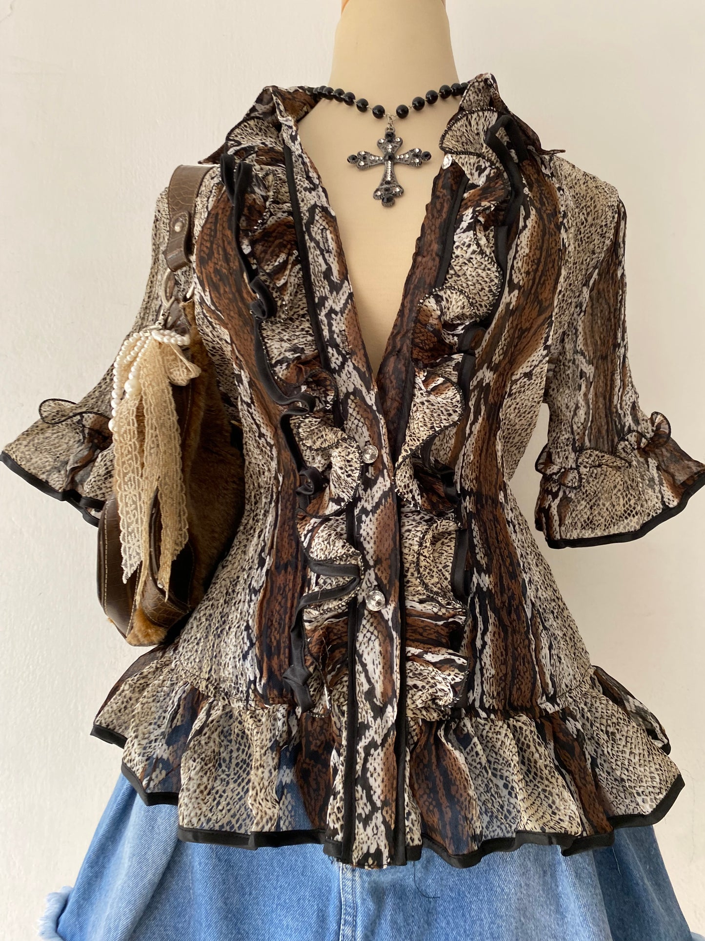 Phyton print blouse