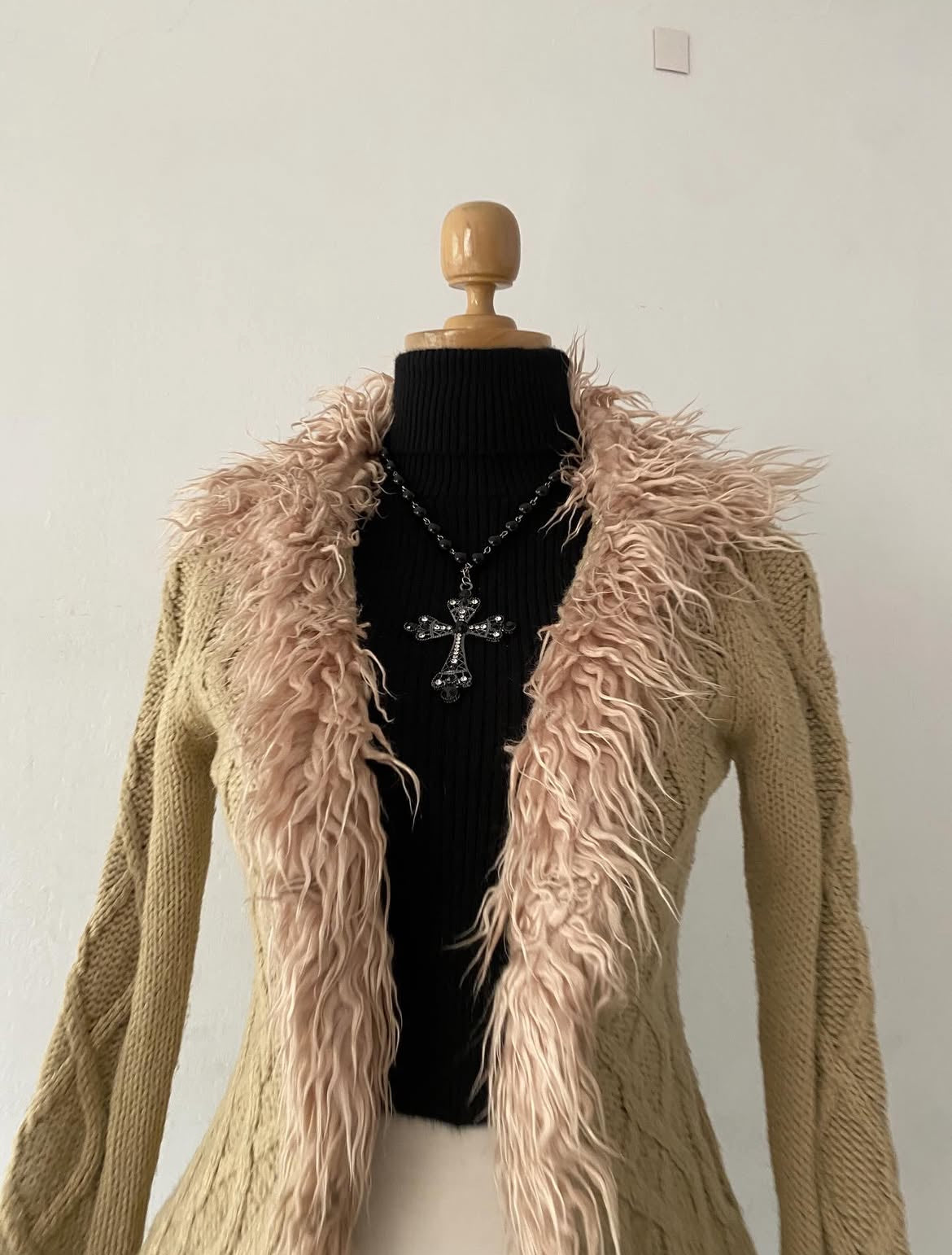 Knitted cardigan