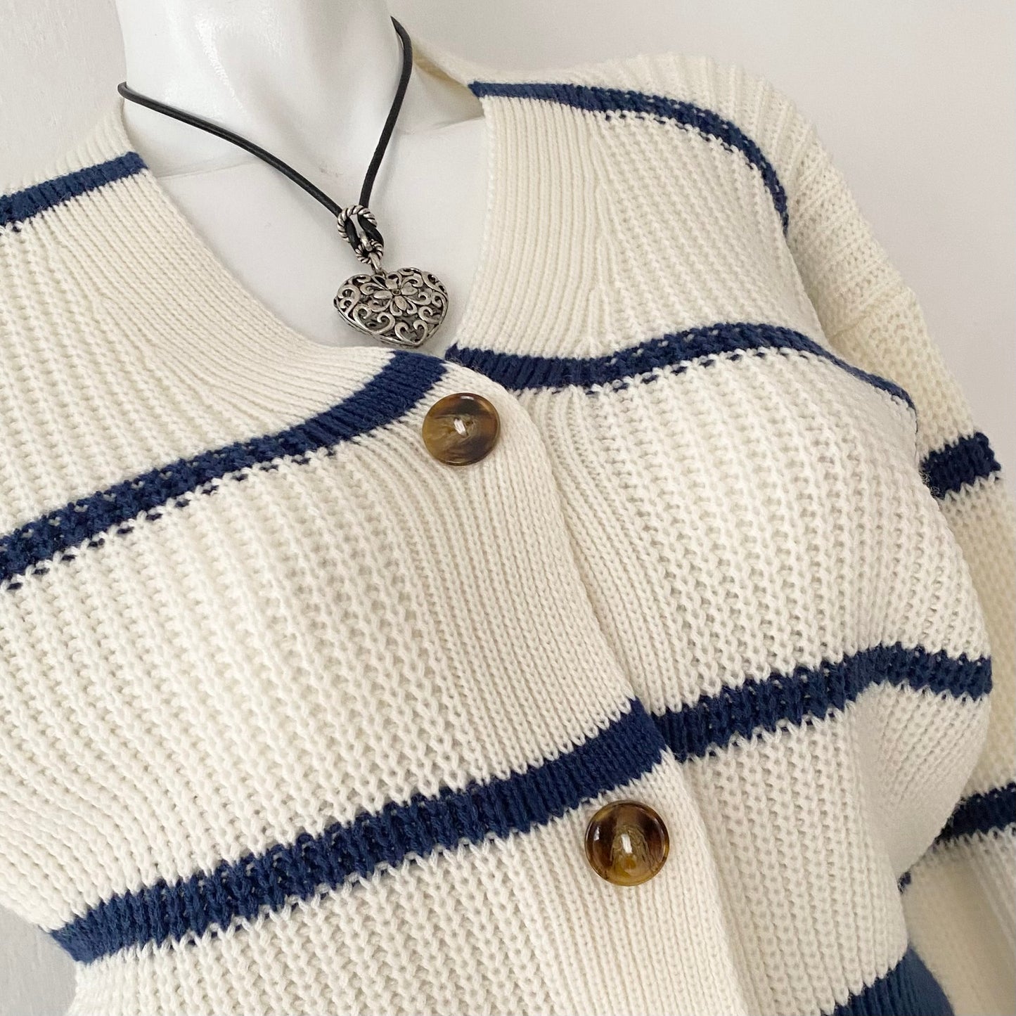 Wool waist cardigan