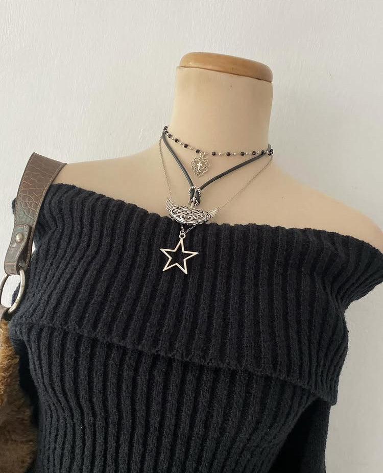Off shoulder sweater black
