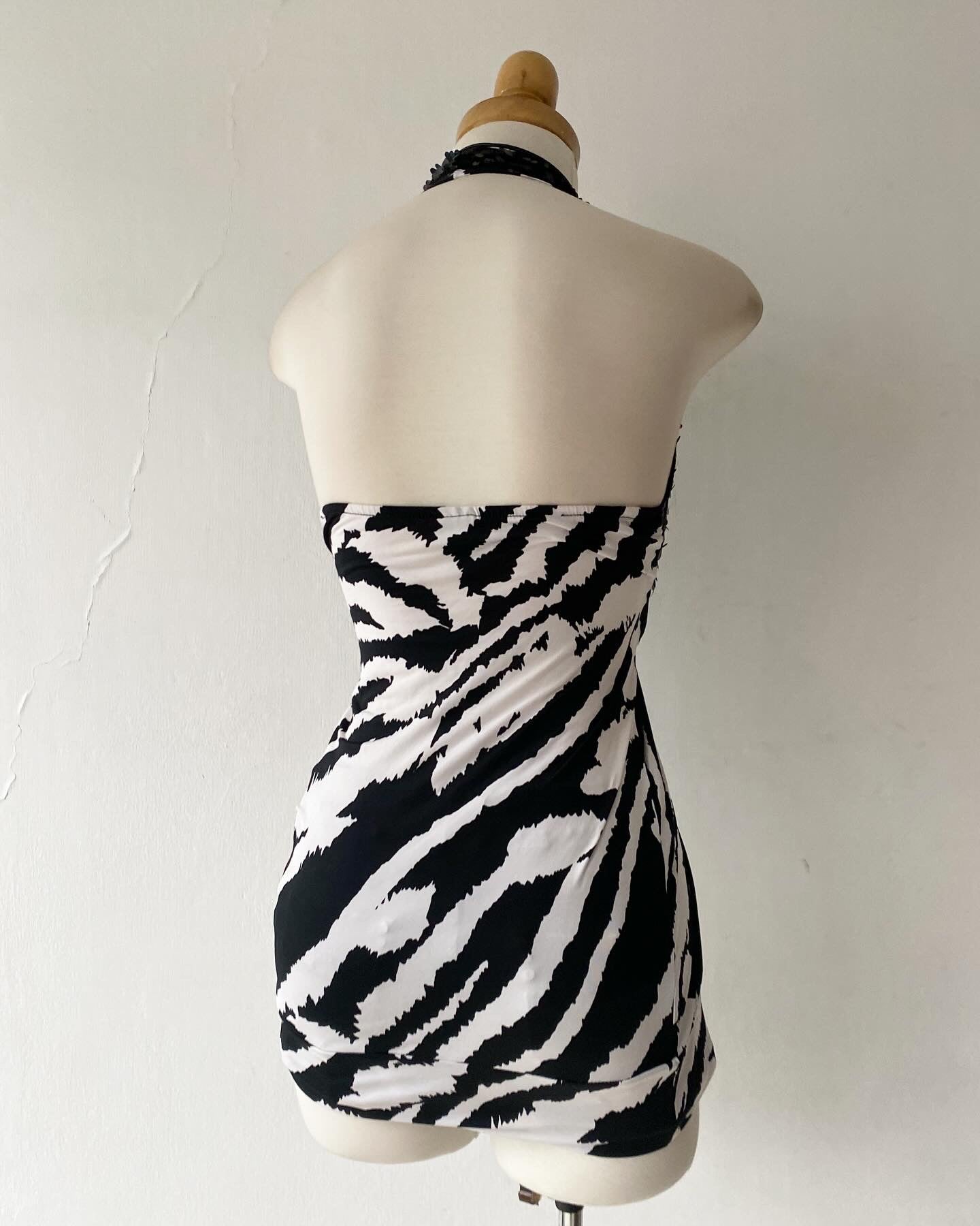 Sequin halter top ~ Size S