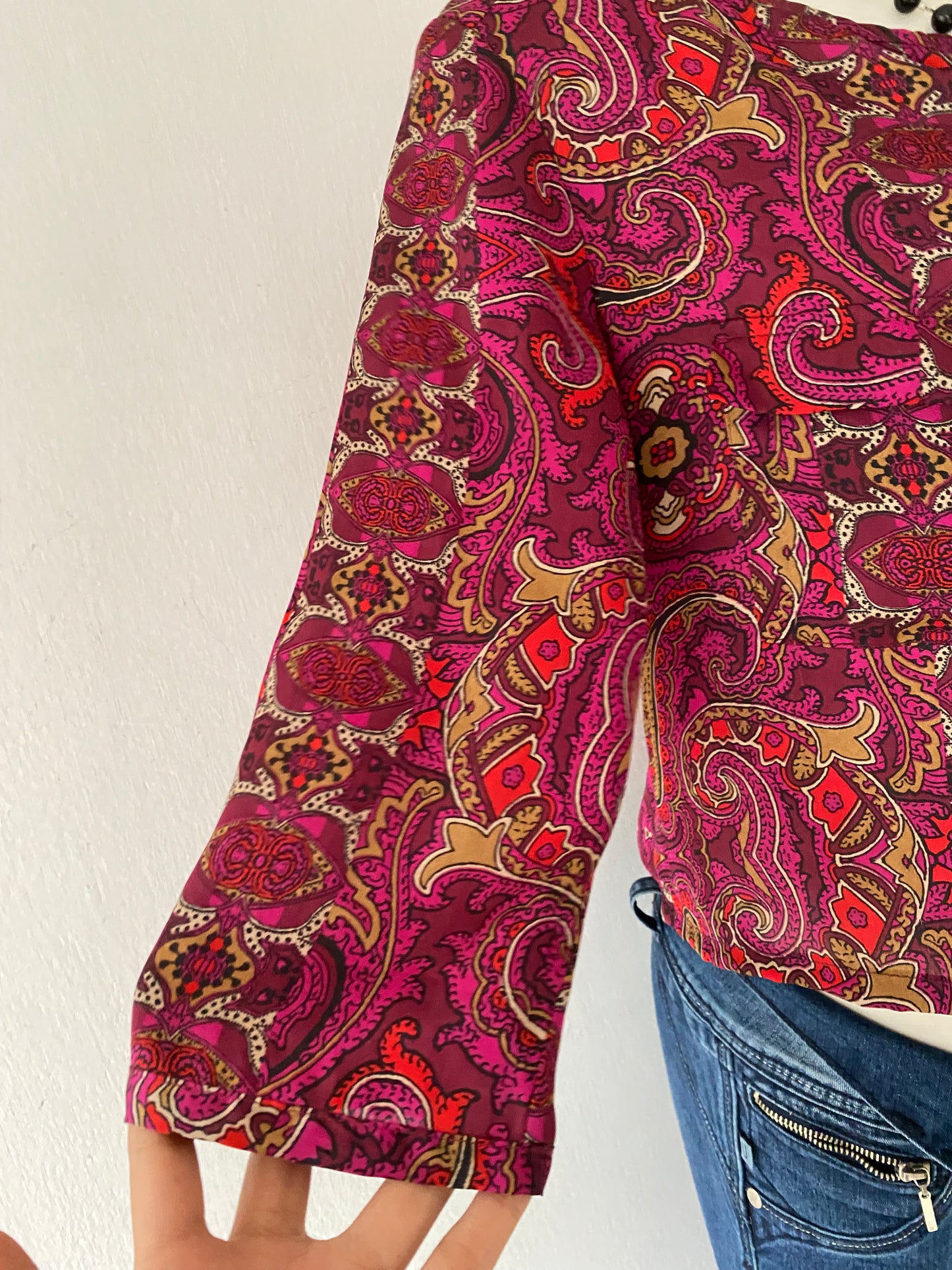 Bohemian waist-high blouse