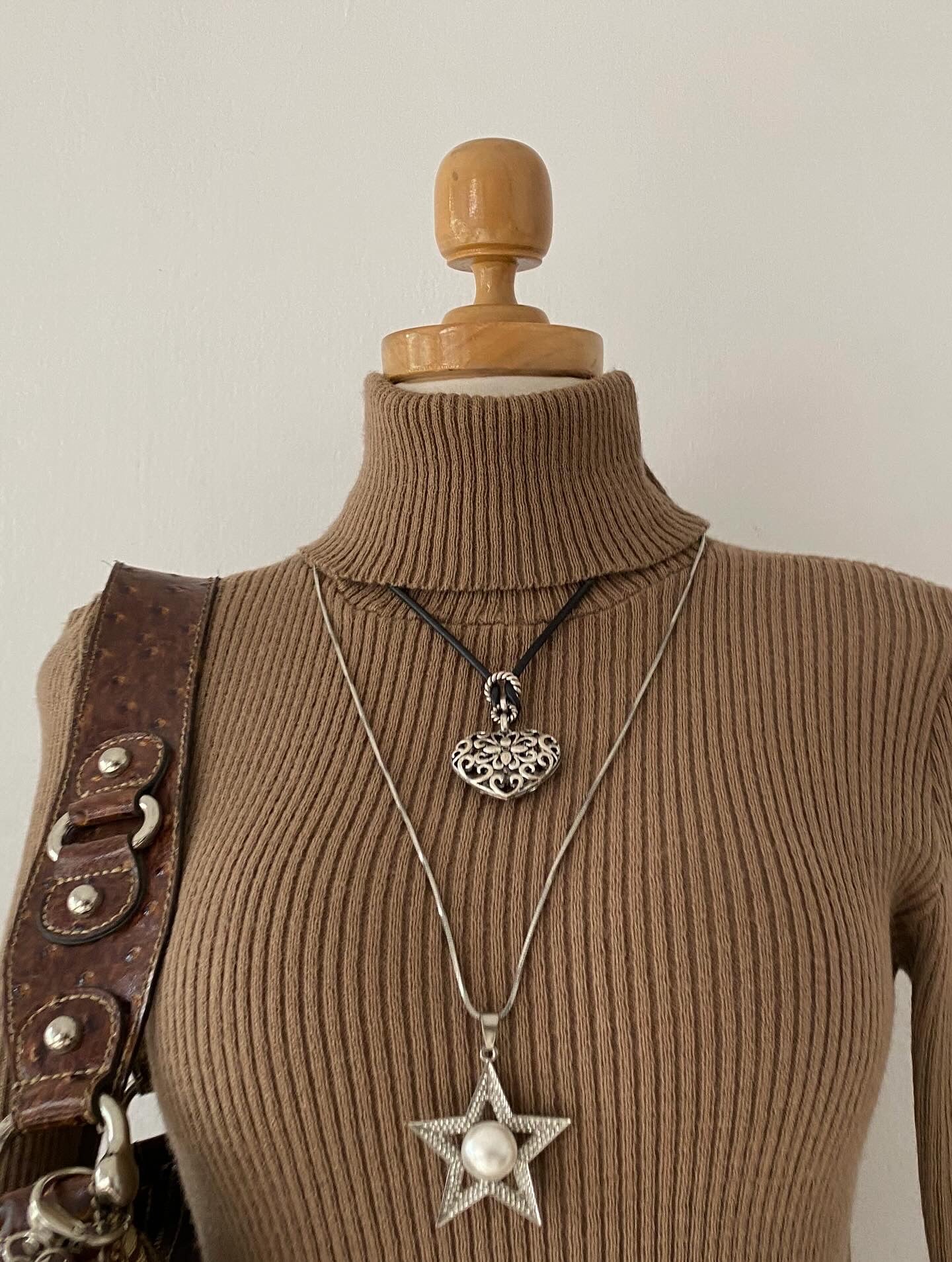Turtleneck sweater with long sleeves