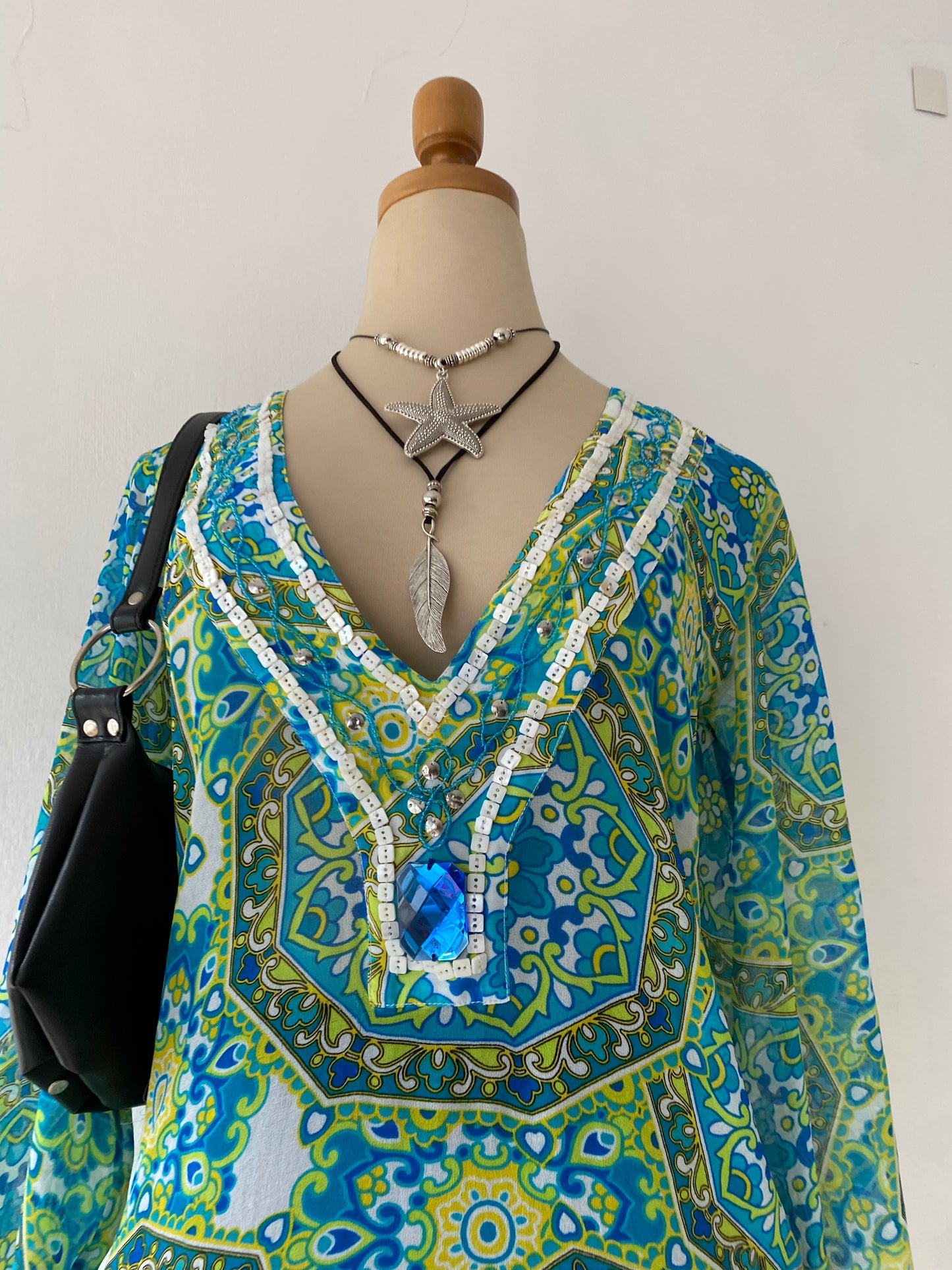 Boho chic blouse