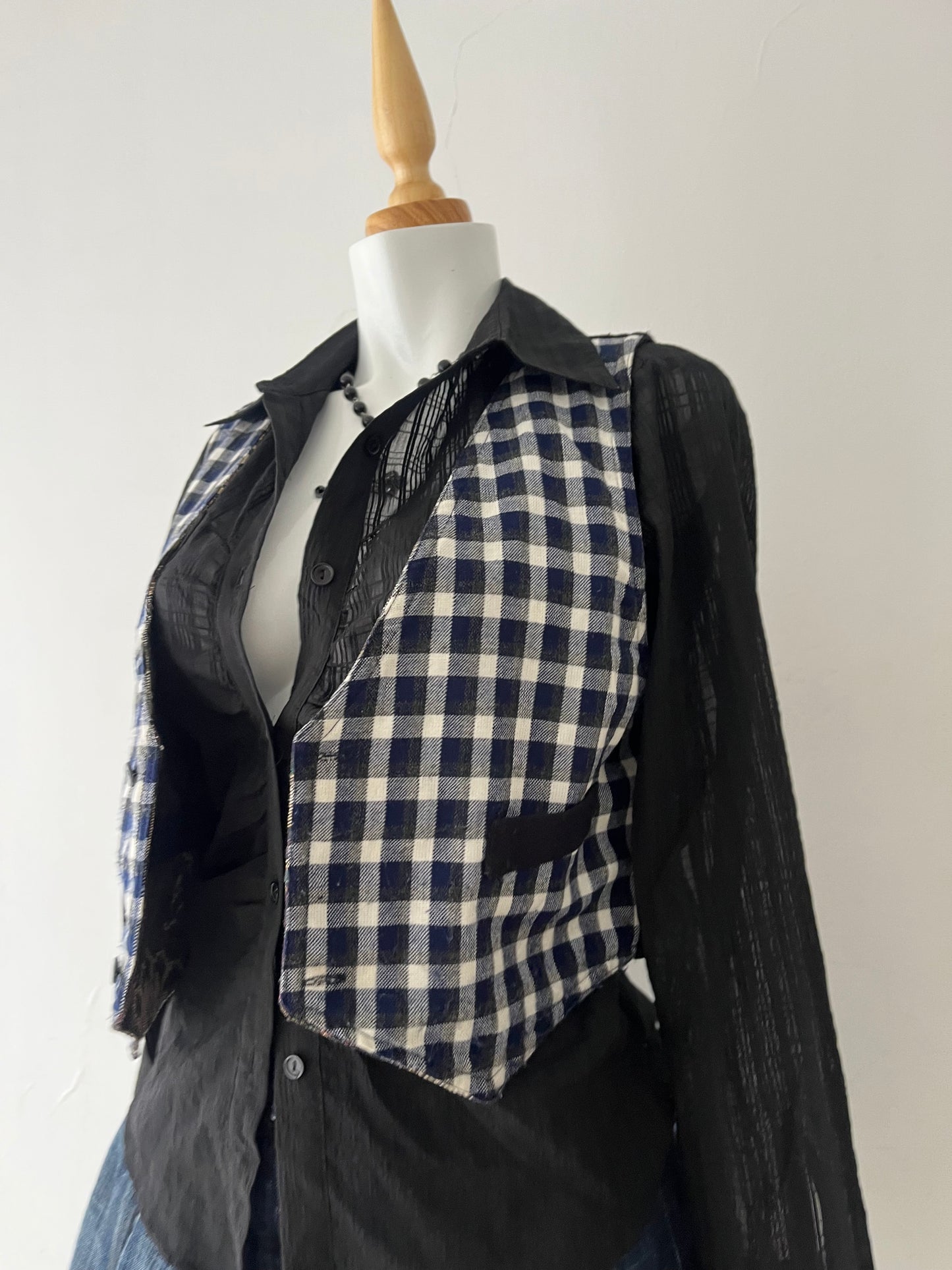 Reversible vest -size M