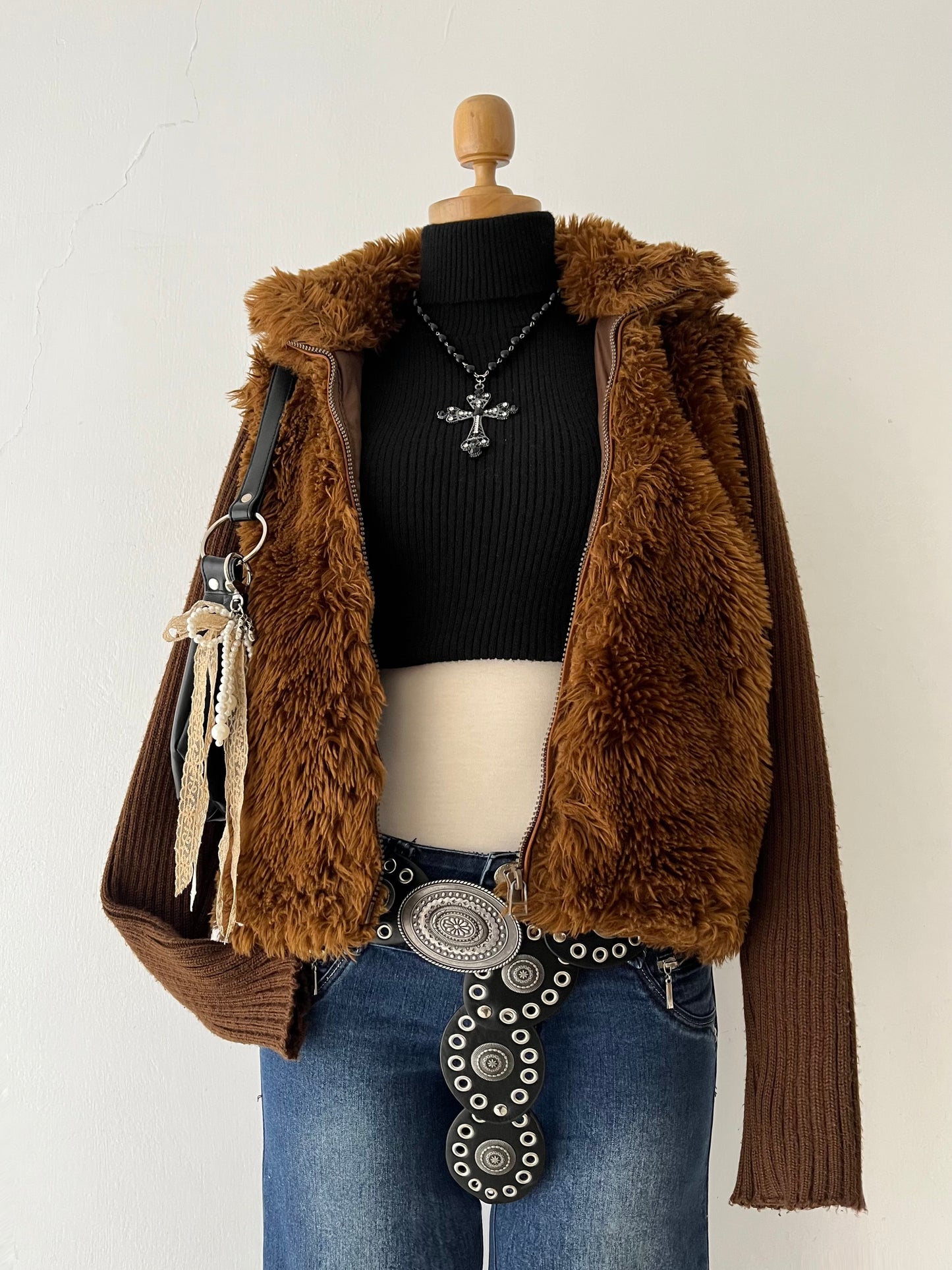 Brown jacket with plush and wool