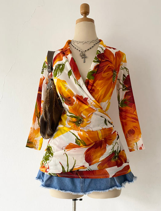 Adorable floral blouse-Size L