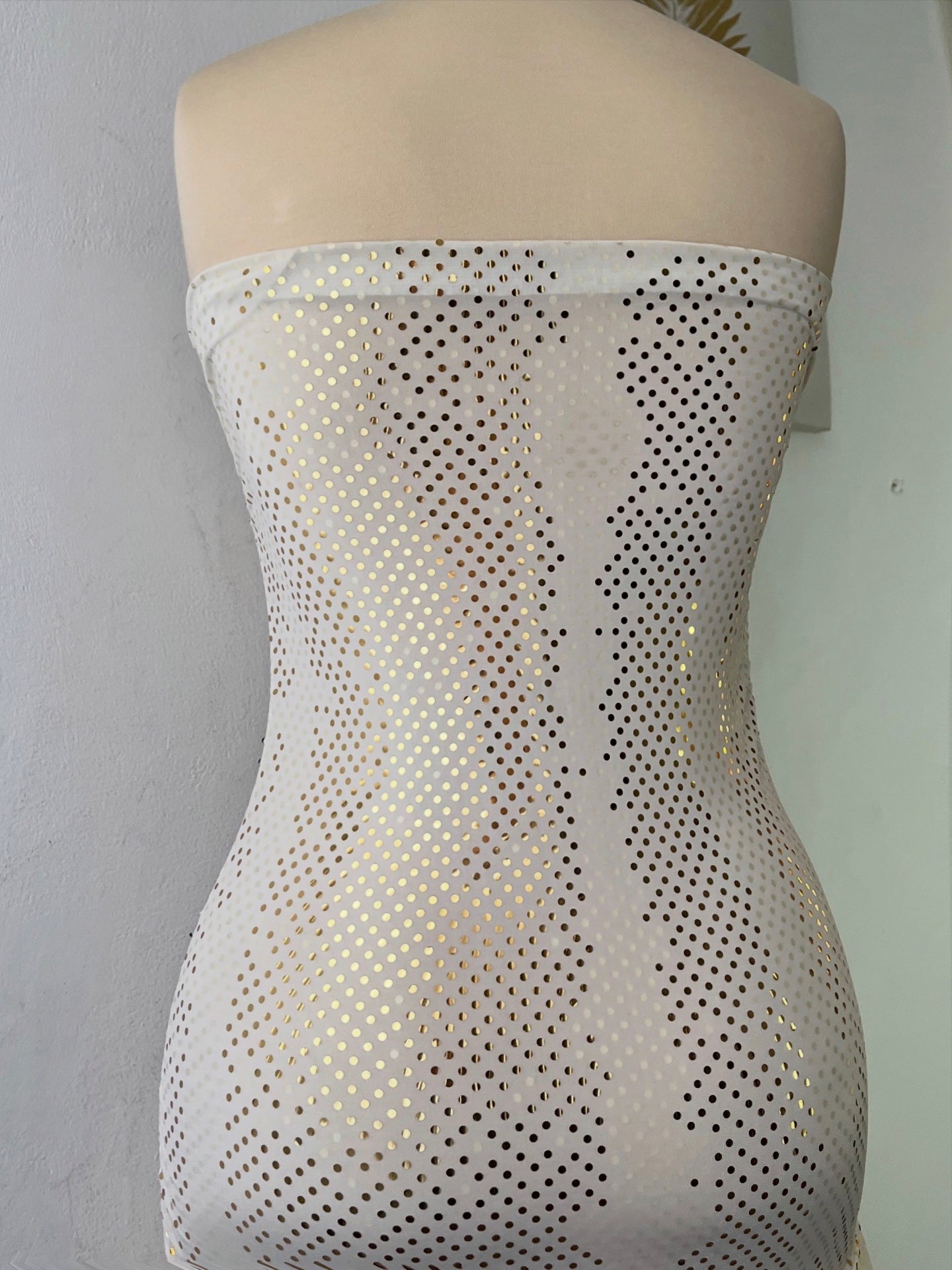 Polka dots dress with bow
