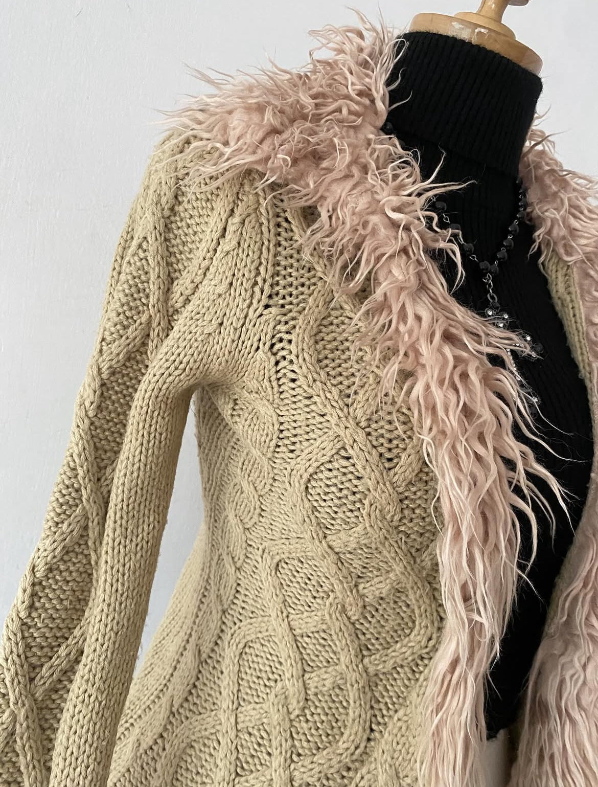 Knitted cardigan