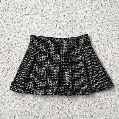 Pleated wool skirt