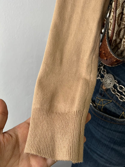 Beige knitted cardigan with hand embroidery