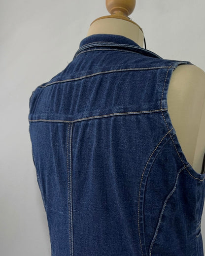 Vestido jean con cinturón
