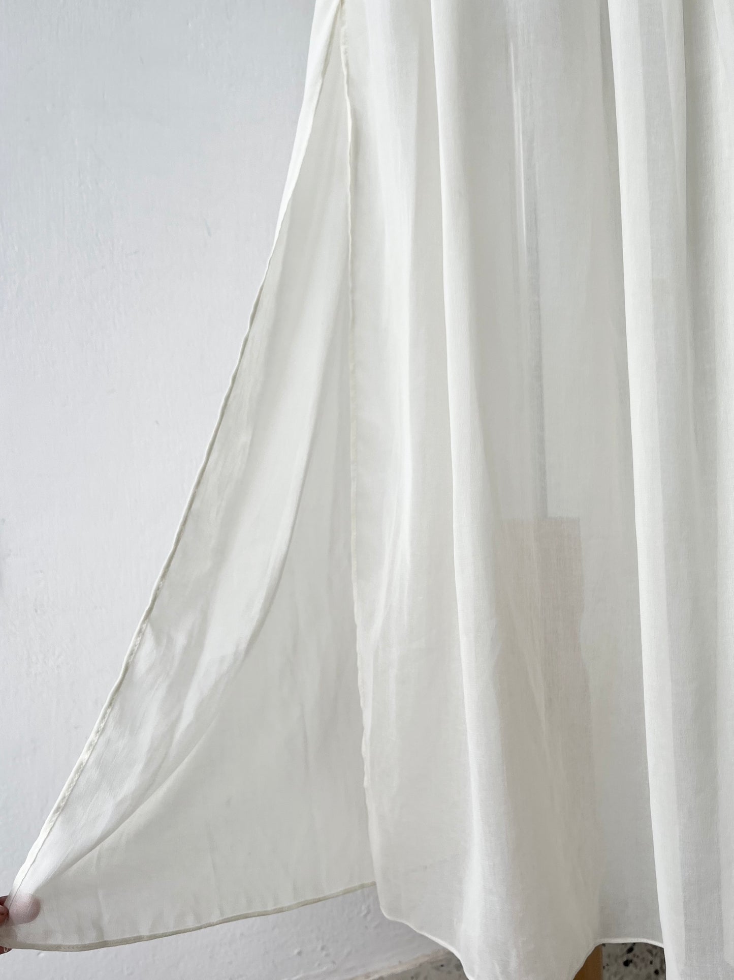 White strapless dress