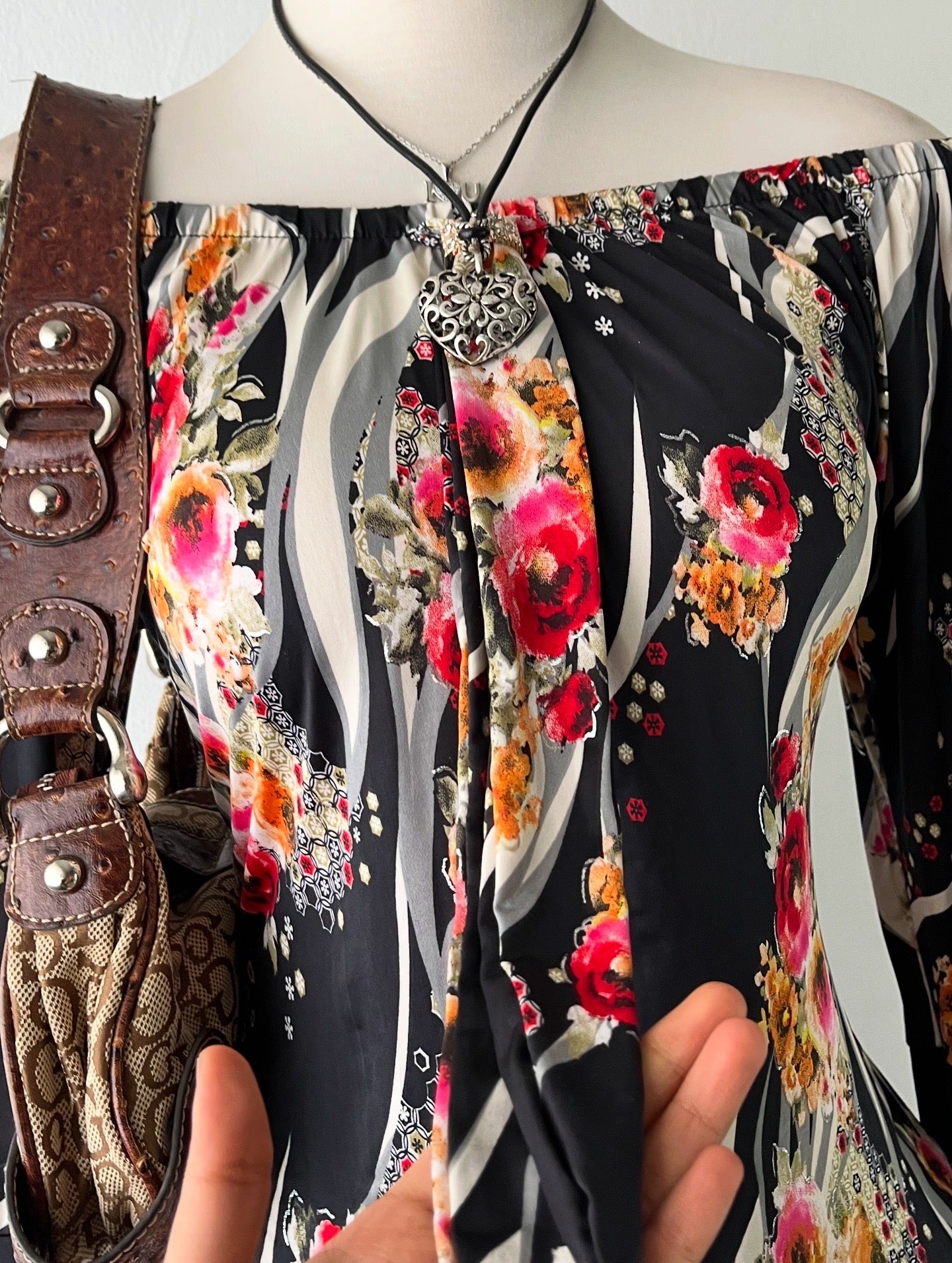 Long sleeves floral top