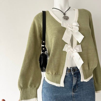 Cardigan with bows