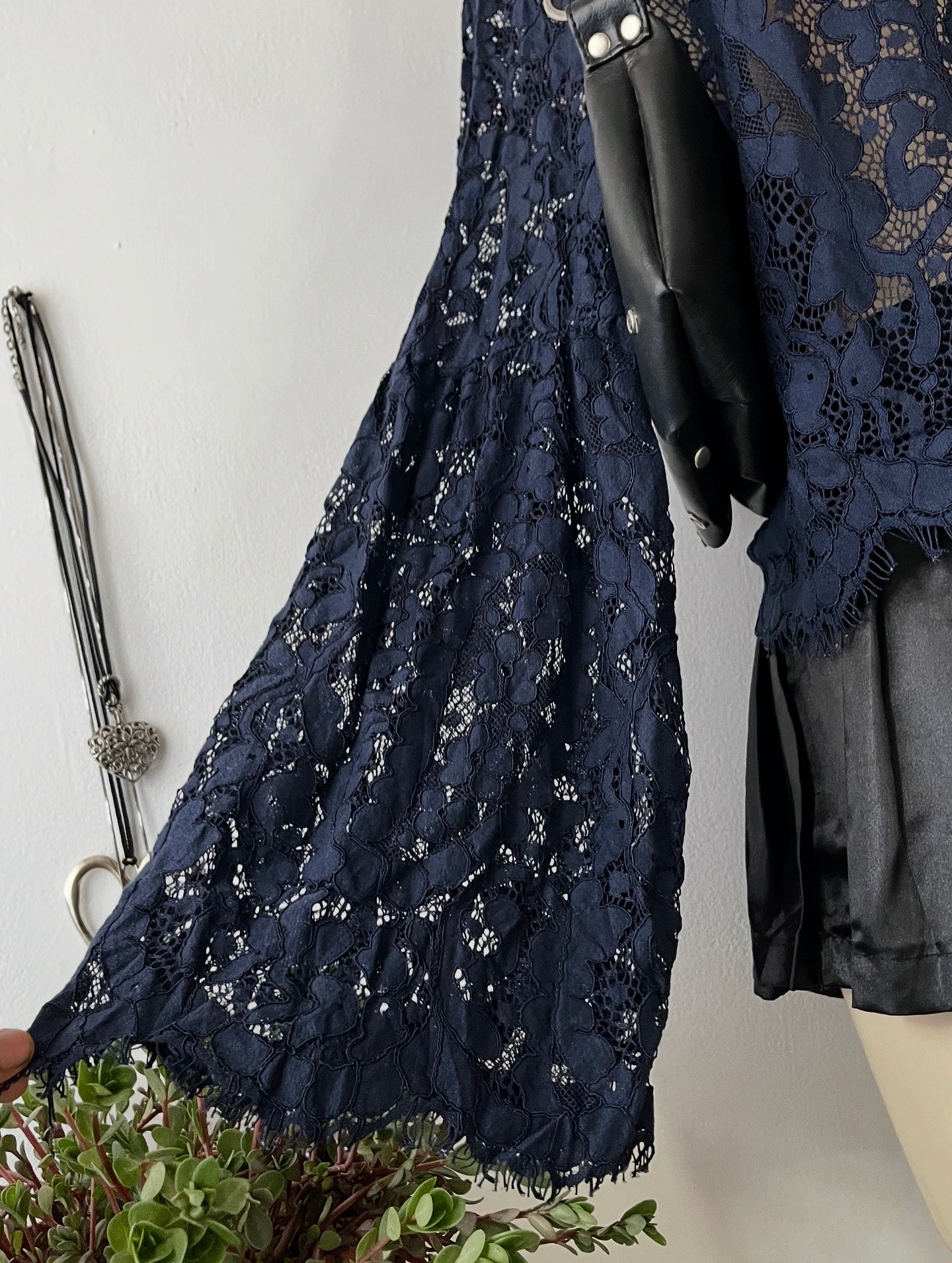 Mesh top with wide sleeves