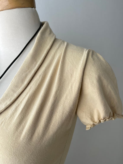 Adorable cardigan with bow