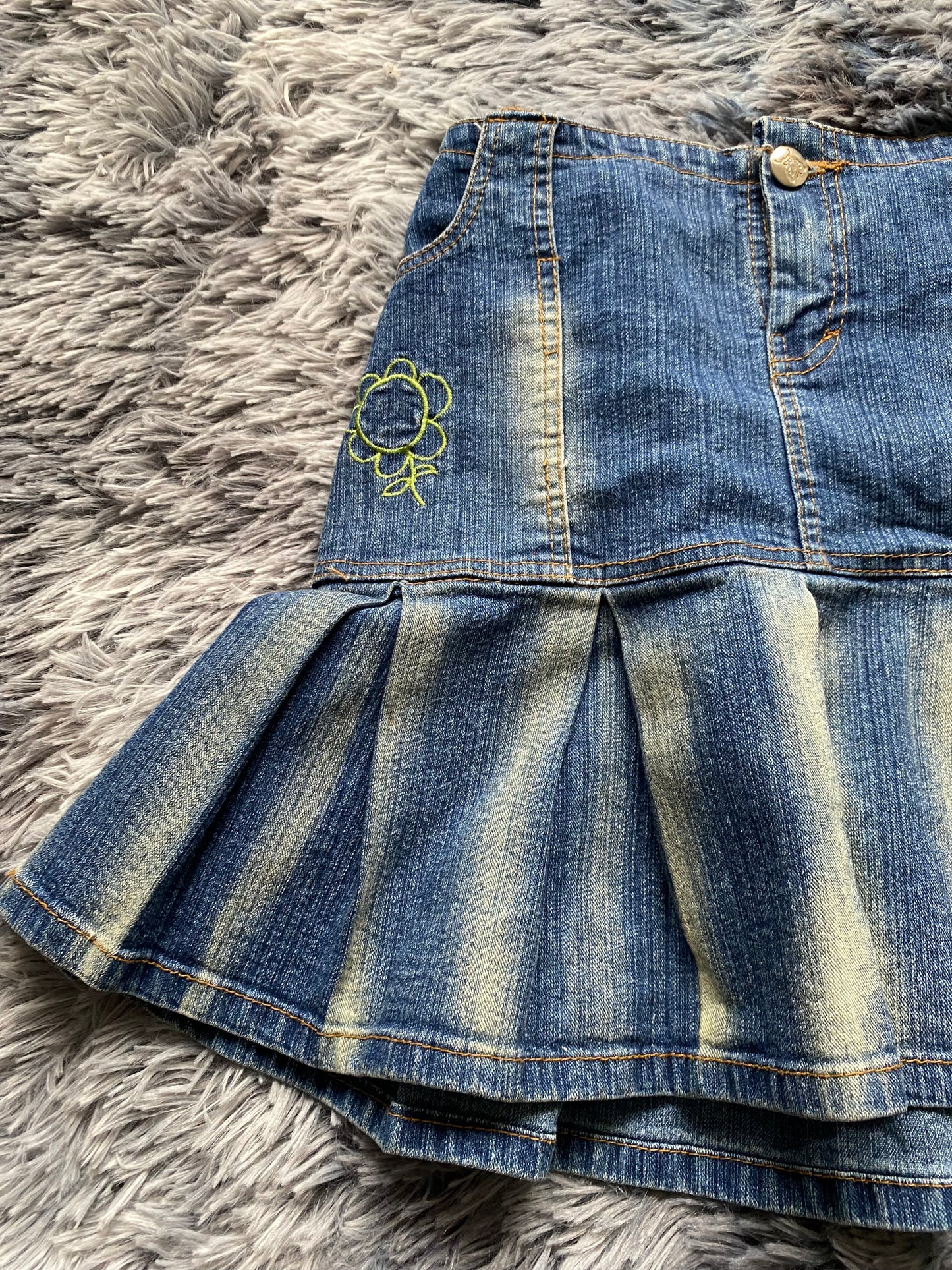 Mini skirt jean~ size S