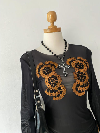 Iconic mesh top