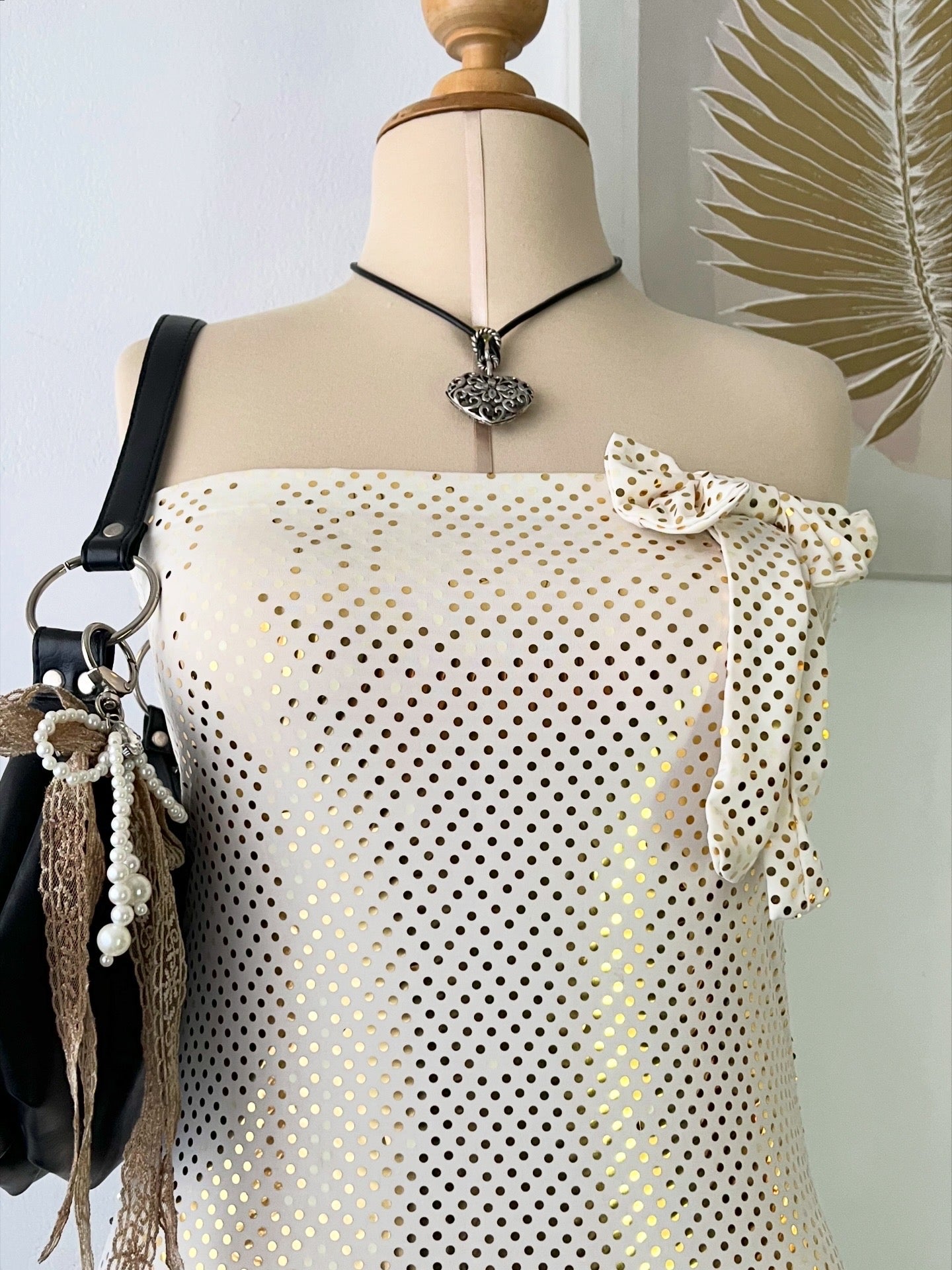 Polka dots dress with bow
