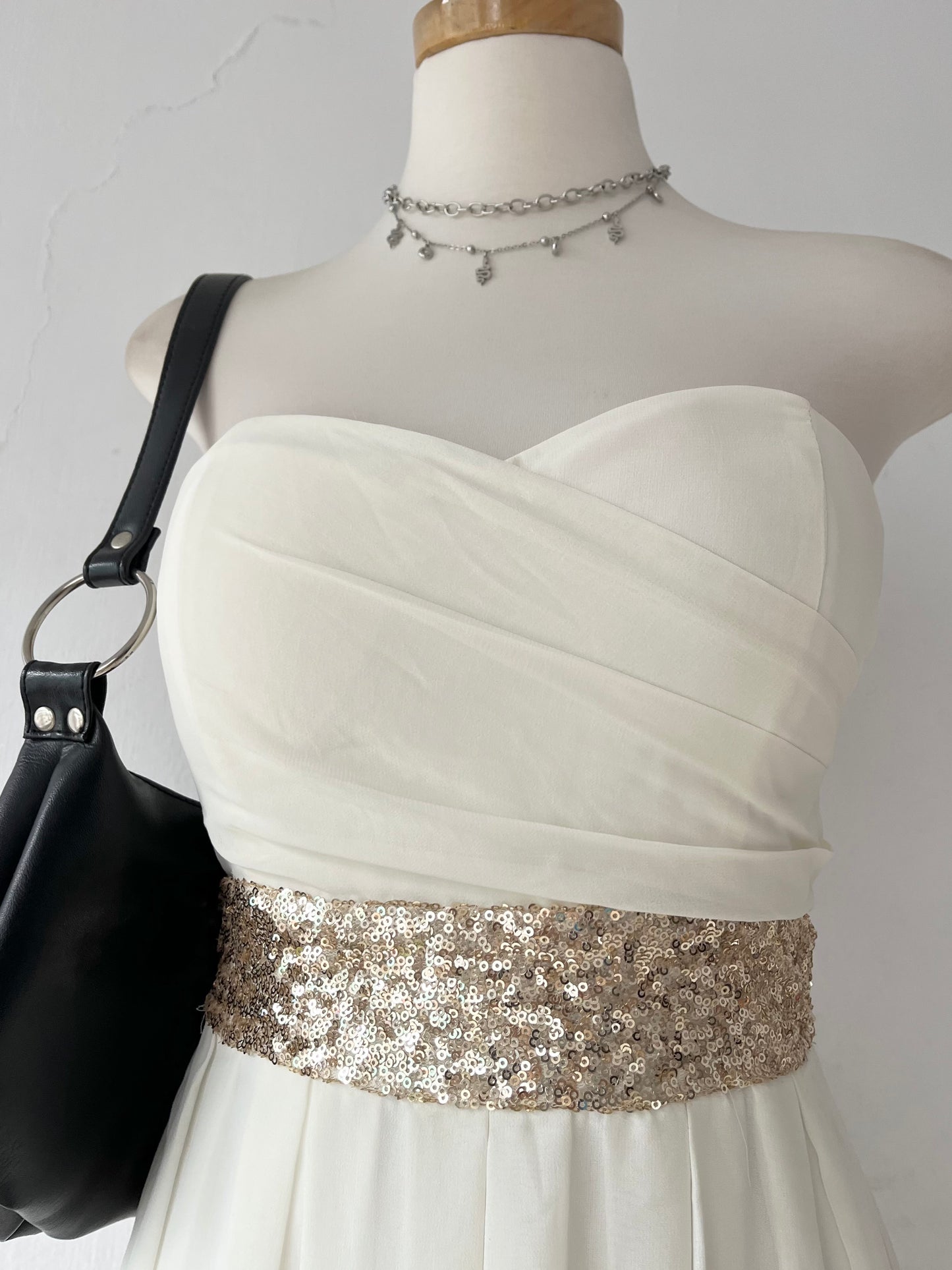 White strapless dress