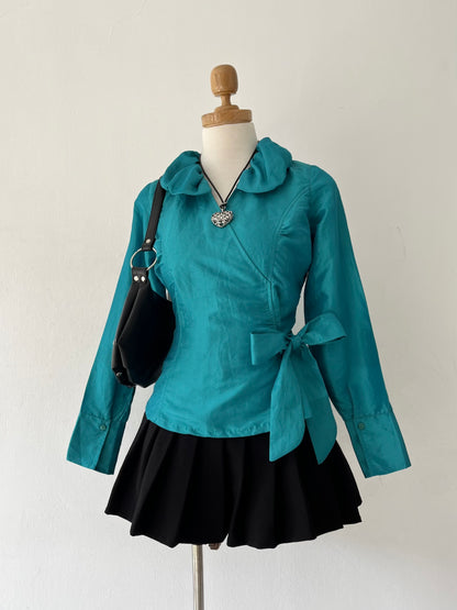 Adorable blouse with bow