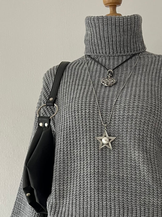 High neck sweater with wide sleeves