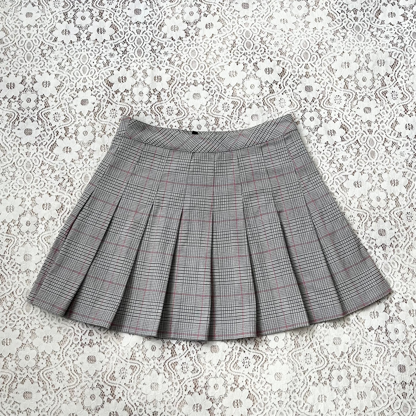 Plaid pleated skirt
