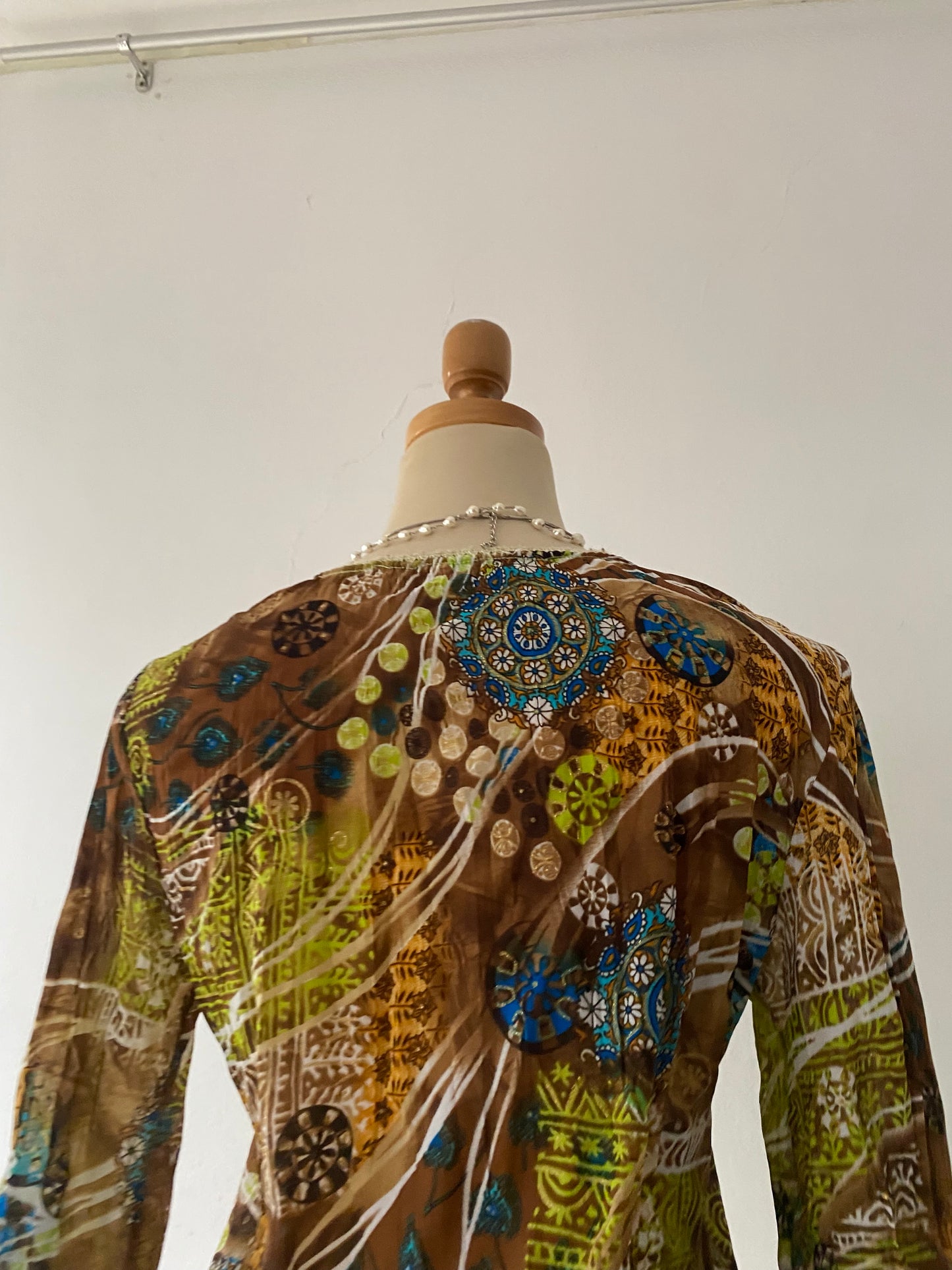 Bohemian top with bow~ Size M