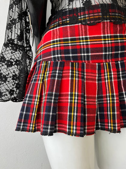 Pleated plaid skirt