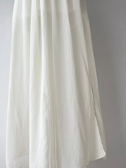 White strapless dress